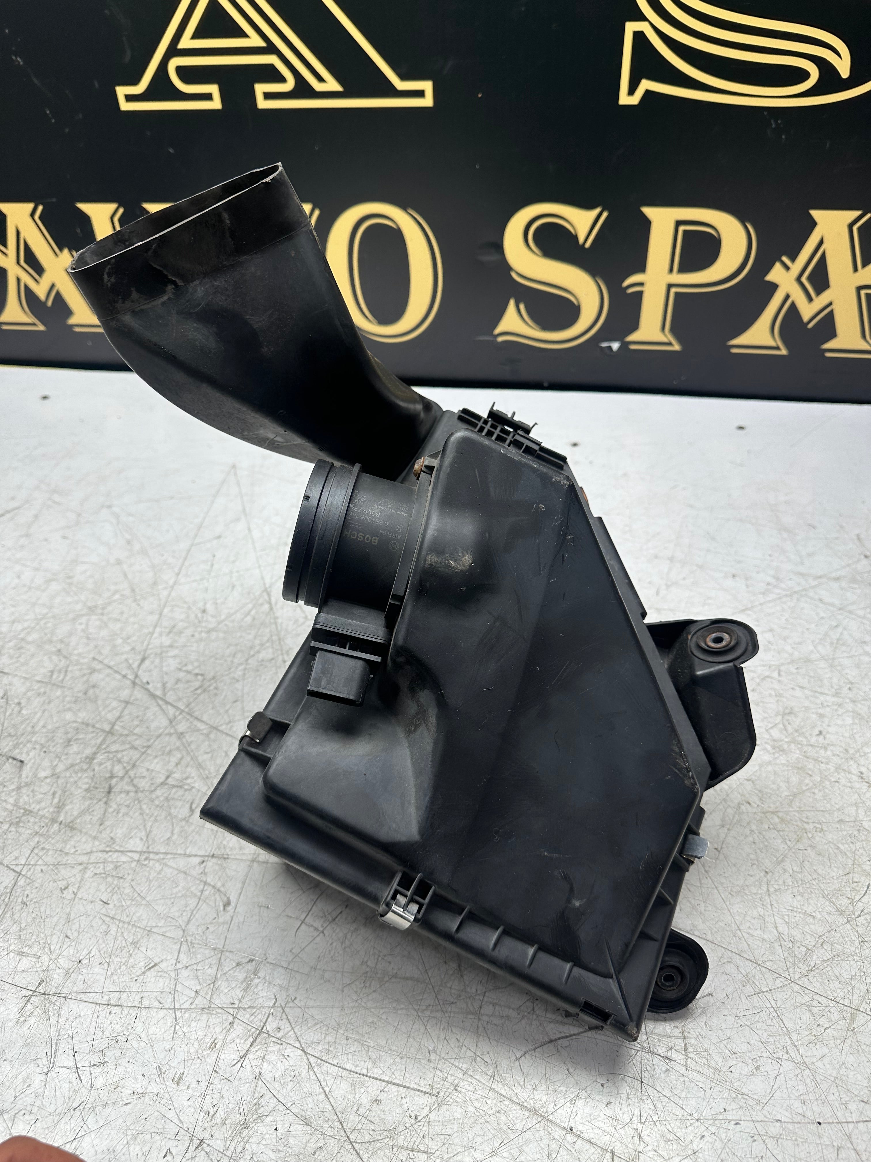 BMW 1 & 3 Series Air Filter Box Housing (2011–2019)(7797460 / 7797466 )