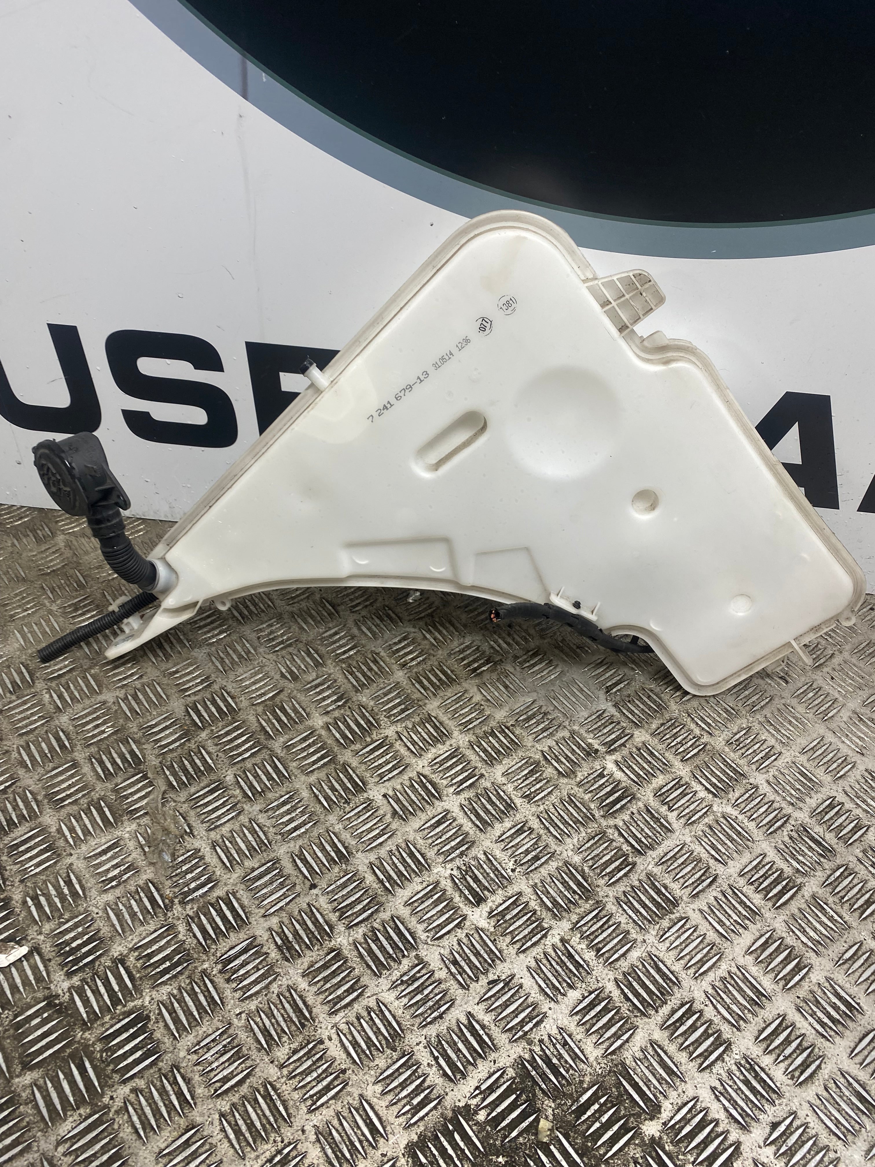 BMW 4 Series F36 Windscreen Washer Bottle & Washer Pump 2014–2021 (7241679-13)
