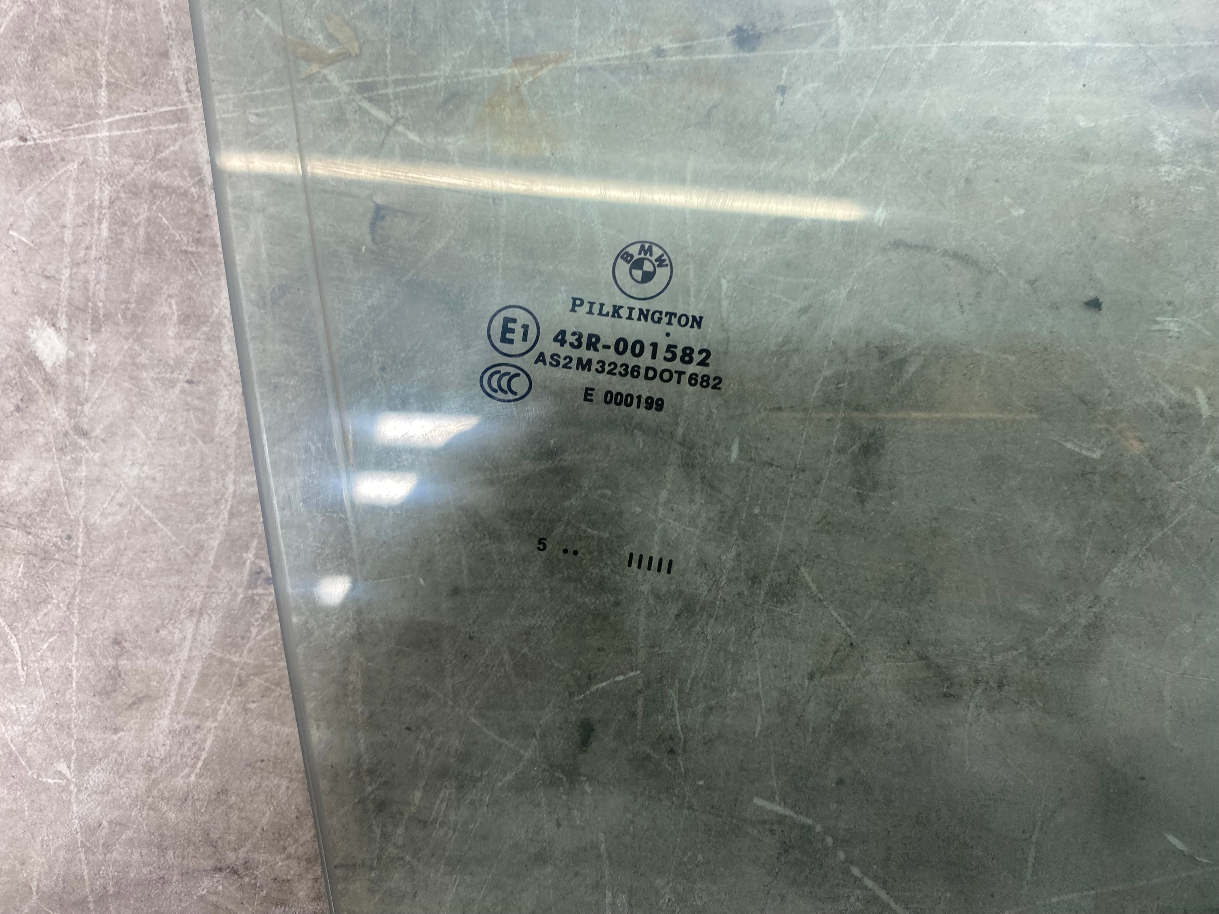 BMW 1 Series E87 Front Driver Side Window Glass 2004–2011