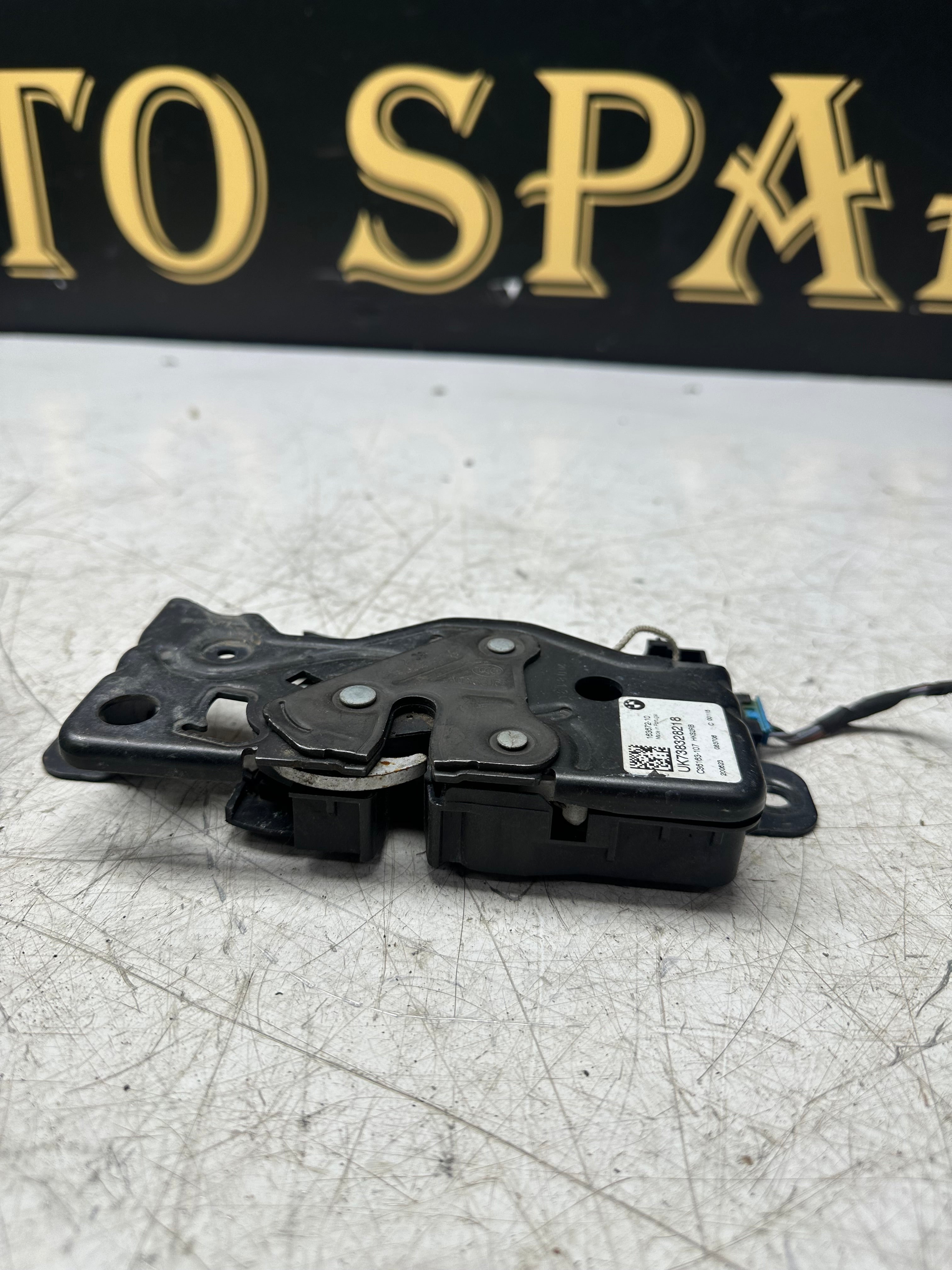 BMW 1 Series F40 Tailgate Boot Lock Mechanism 738328218