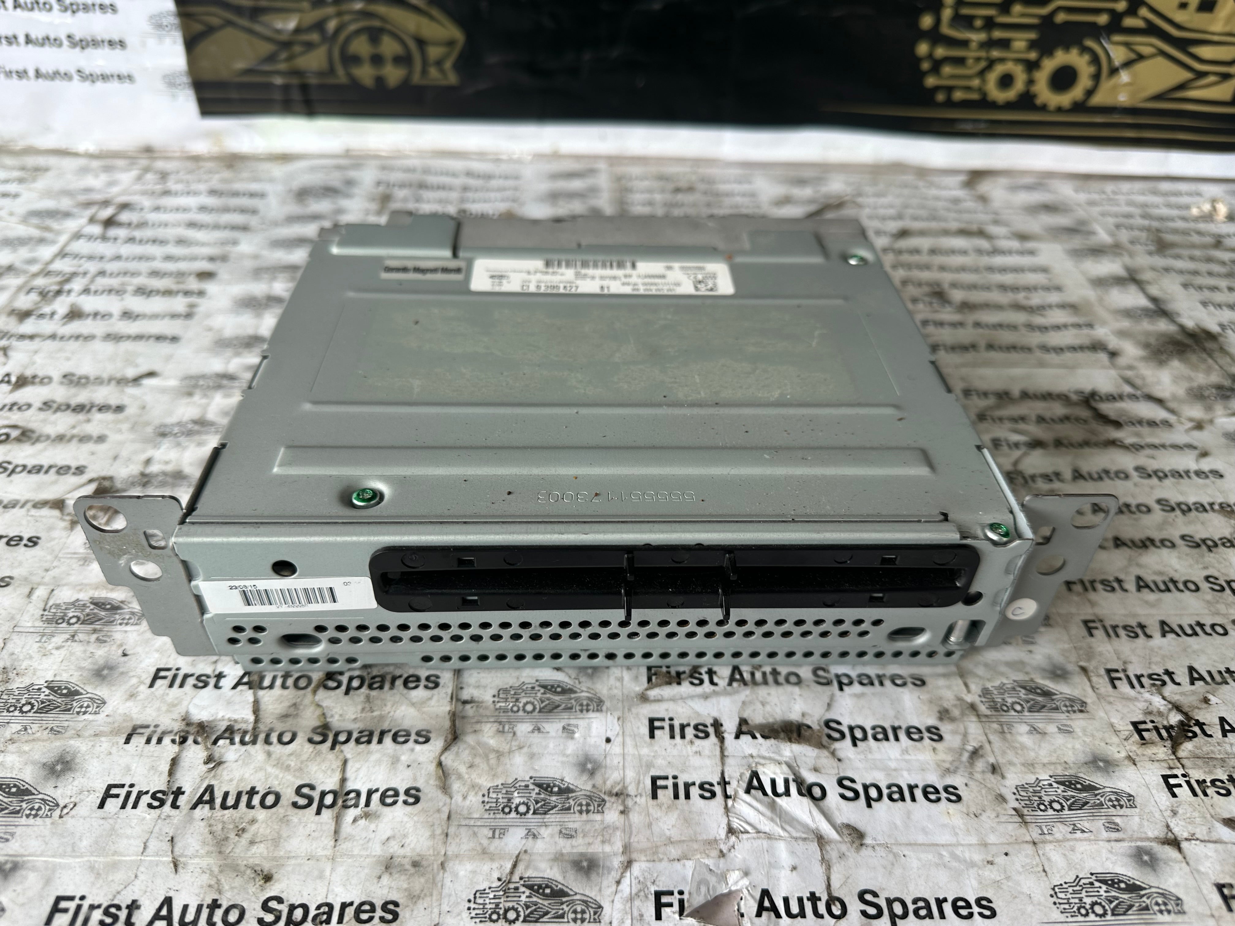 BMW GPS Stereo Radio CD Head Unit 1 2 3 4 Series (9399427 01)