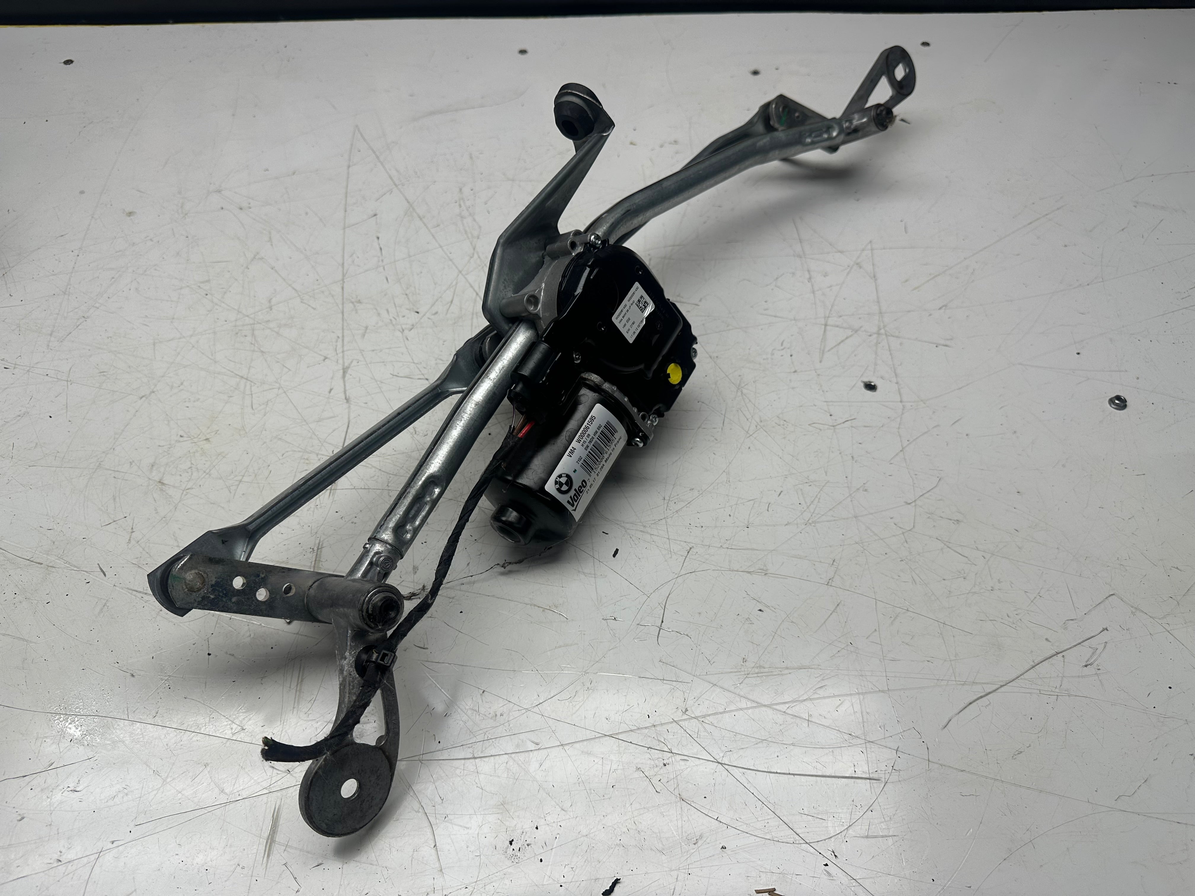 BMW 5 Series G30 G31 Front Wiper Motor (W000061595) (W000061430)