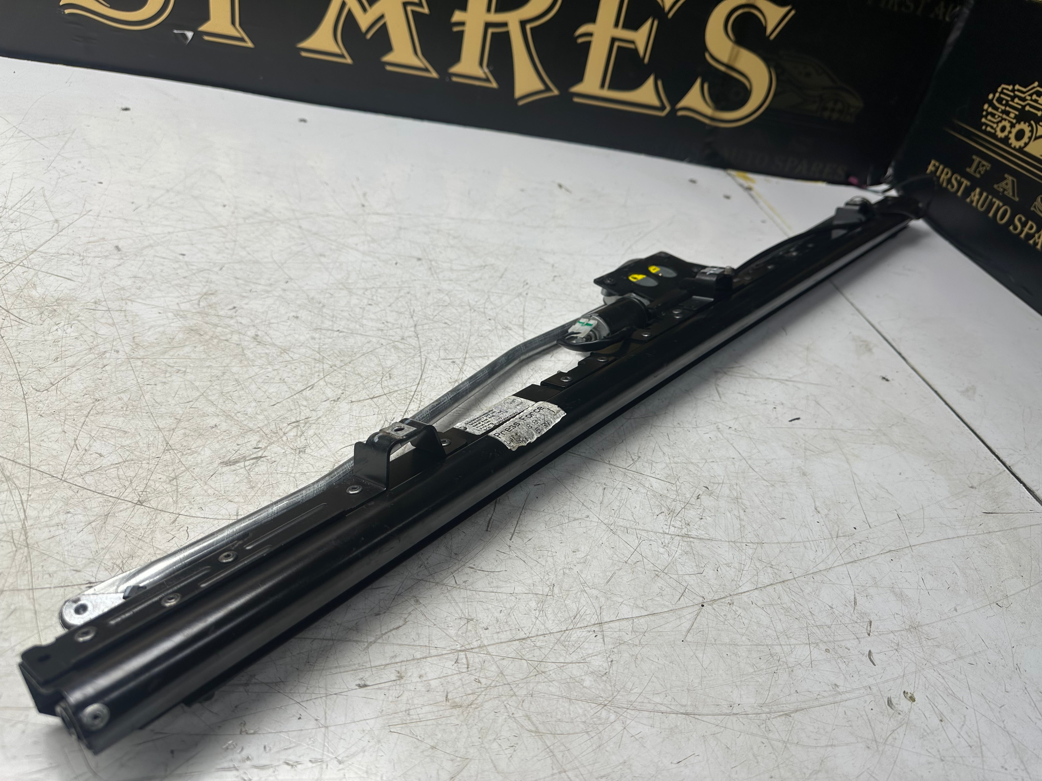 BMW 6 F06 Gran Coupe 2015 Rear Door Sun Blind Shade (7277141)