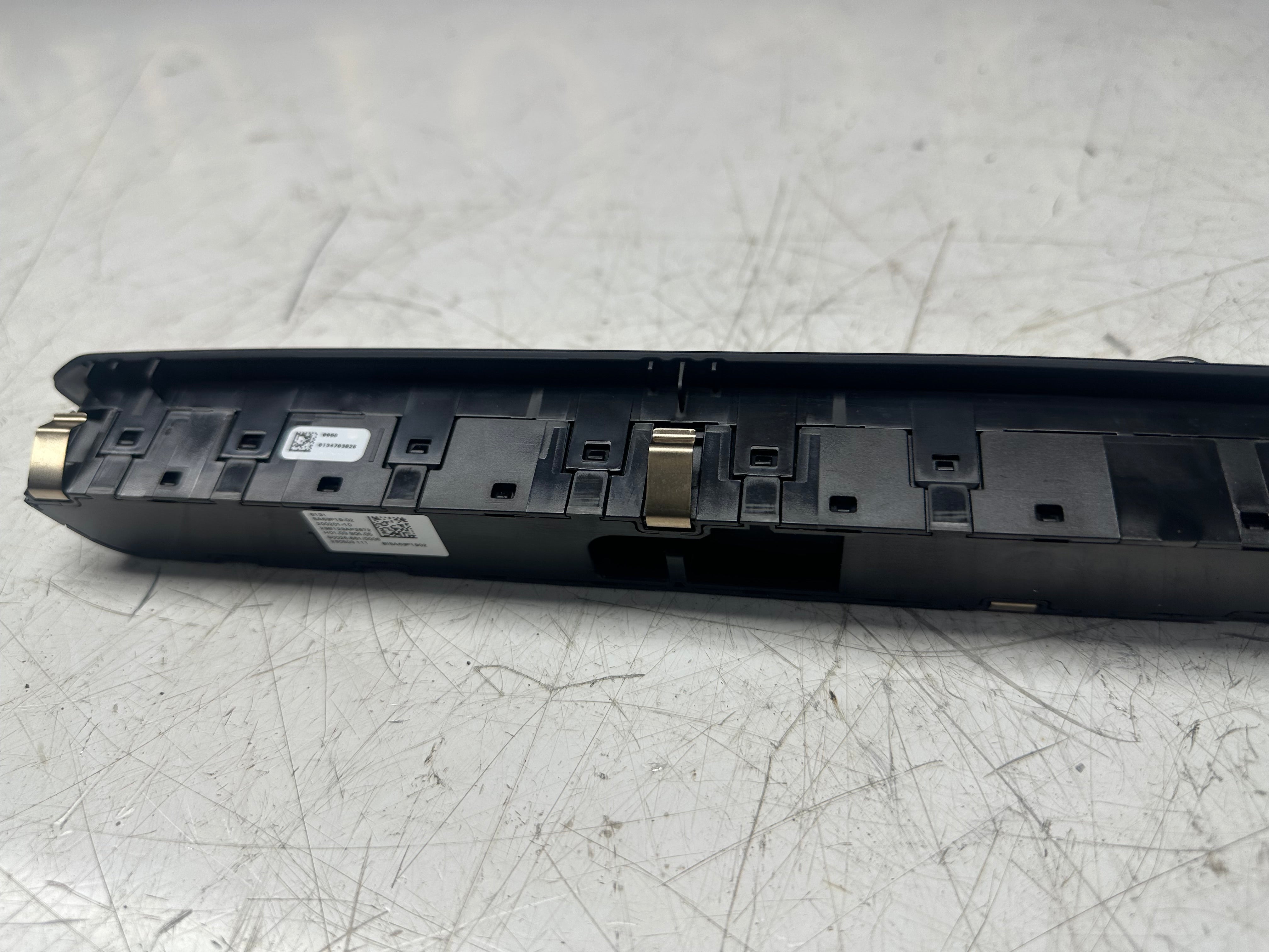 BMW 2024 G20 G21 G22 Air Conditioning Radio Audio Control Panel Hazard (5A63F19)