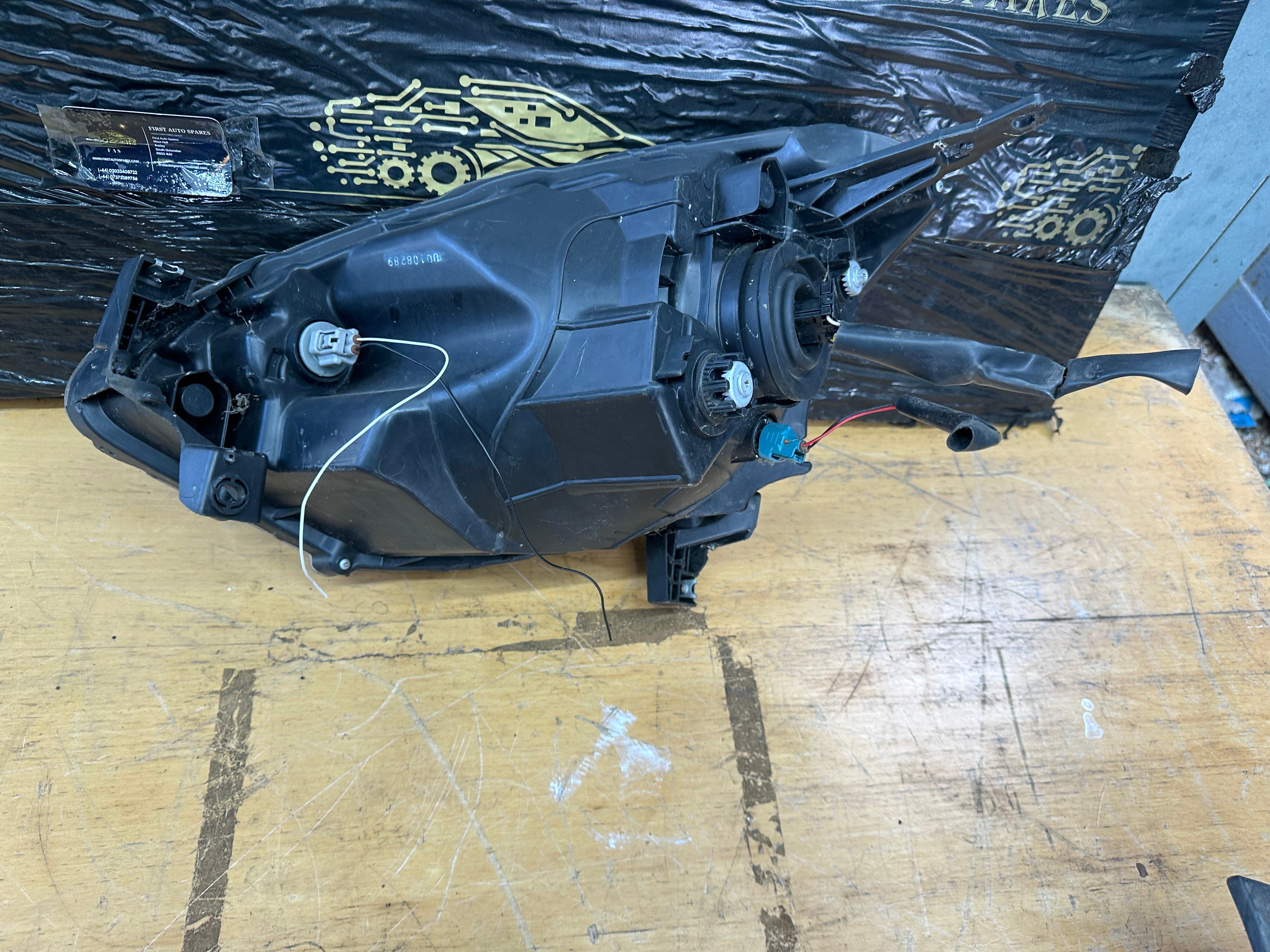 Nissan Micra 2014 Right Driver’s Headlight (80-215-11G2R-M)