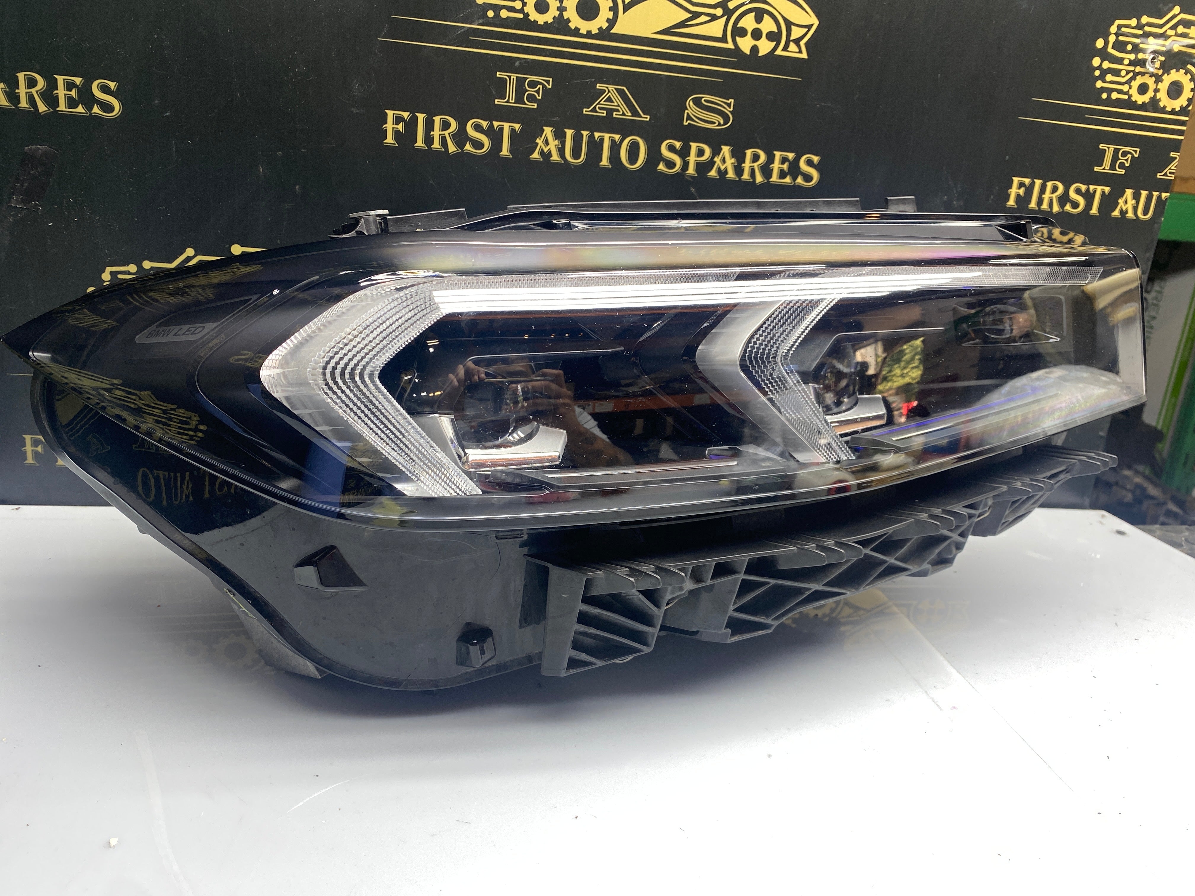 BMW 3 Series G20 LCI LED Right Headlight 2022–Present (7886662-05)