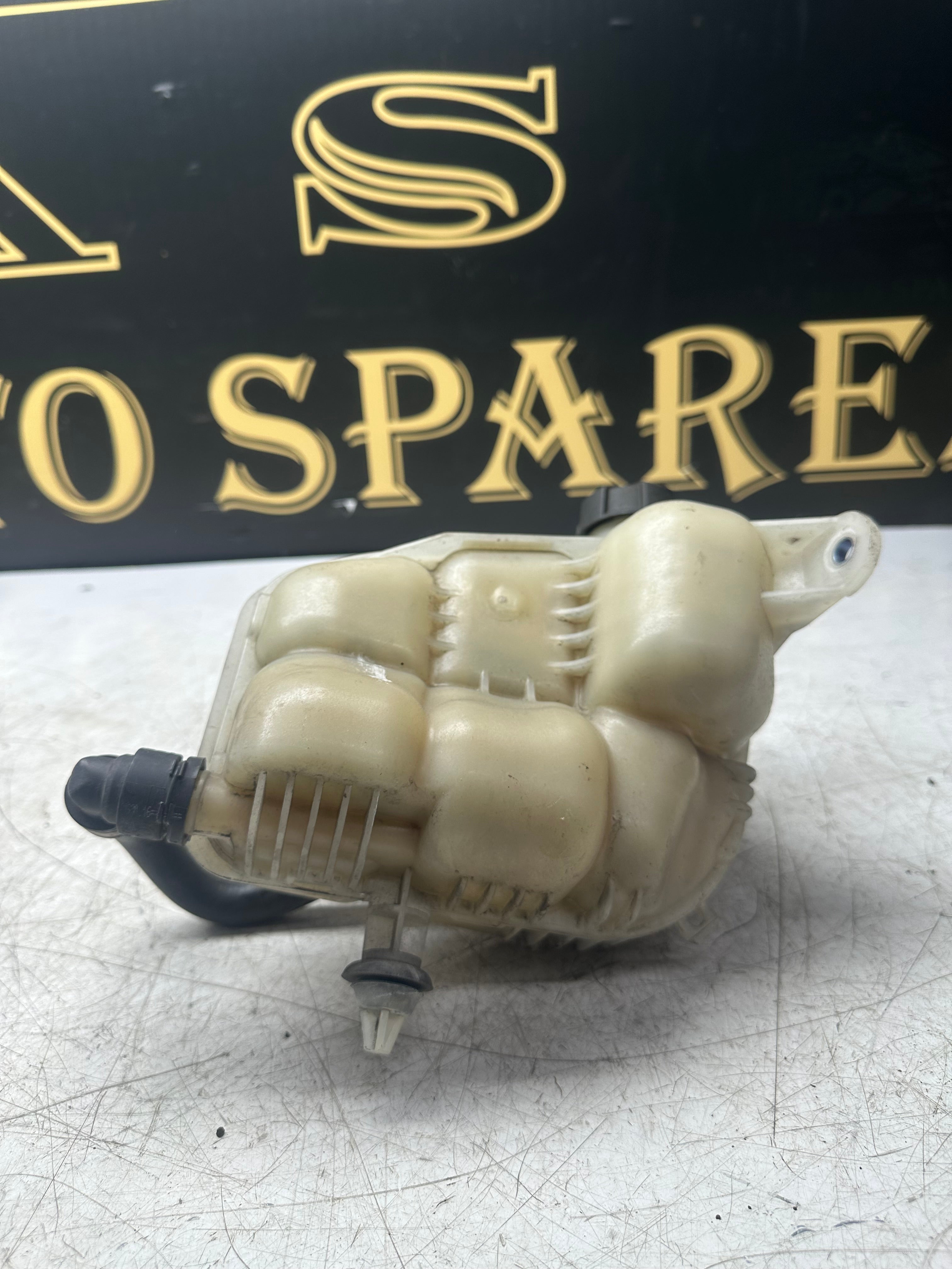 BMW X2 F39 Coolant Expansion Tank Bottle 8687503 – 2018–2024