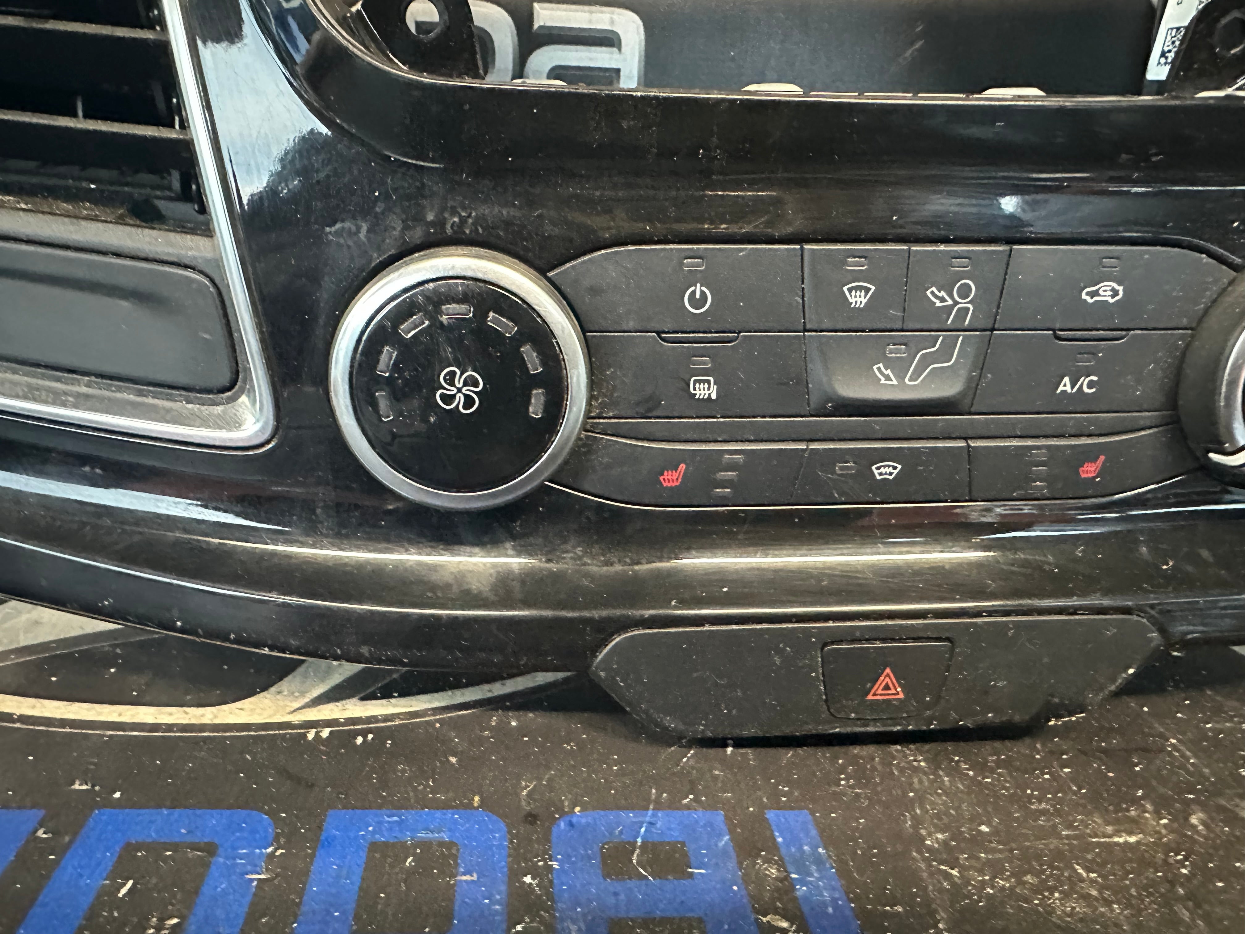 Ford Transit Custom 2022 Climate Control Switch Panel (JK2118835BBW)