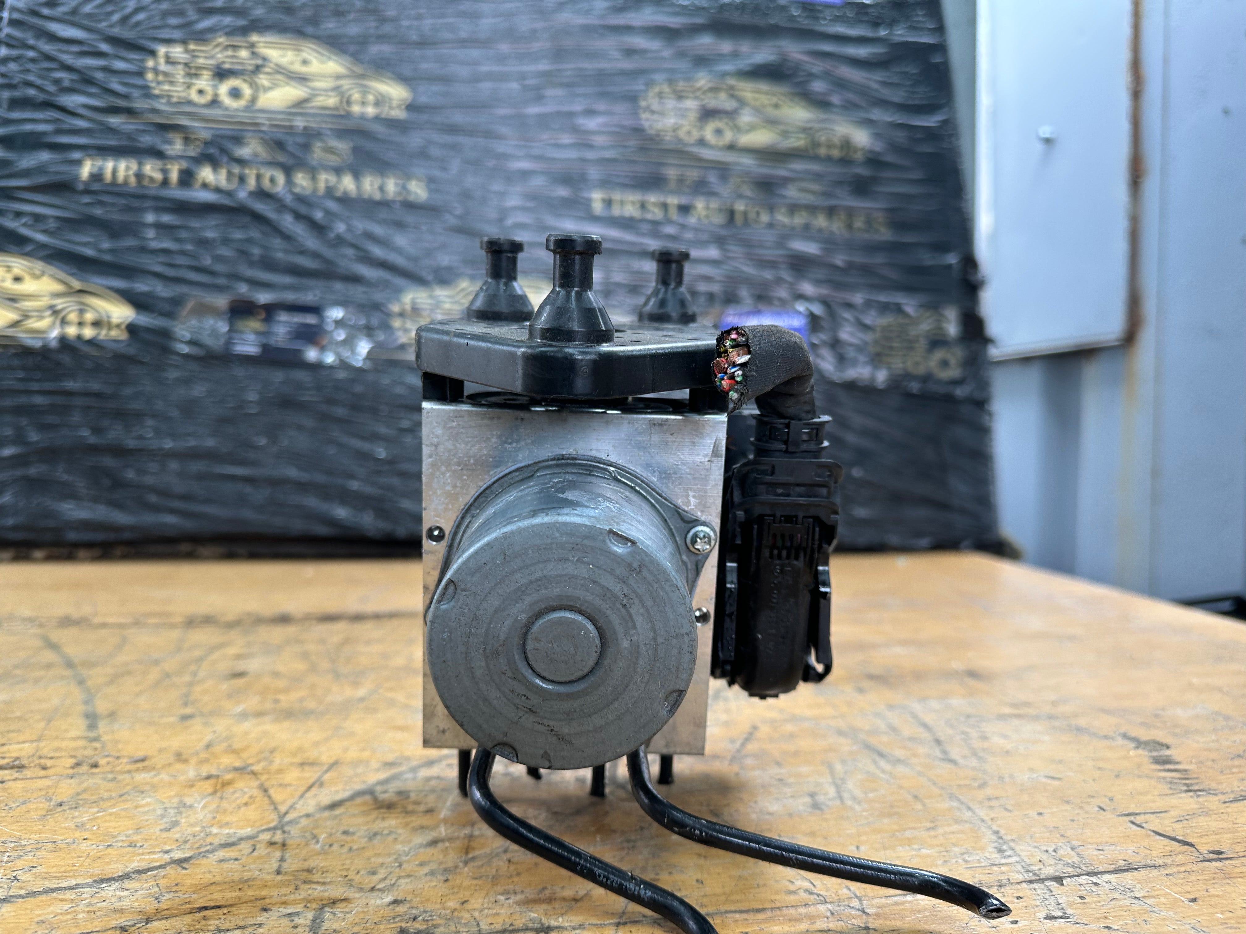 Mercedes Sprinter 2018–2024 ABS Pump (A9079008104)