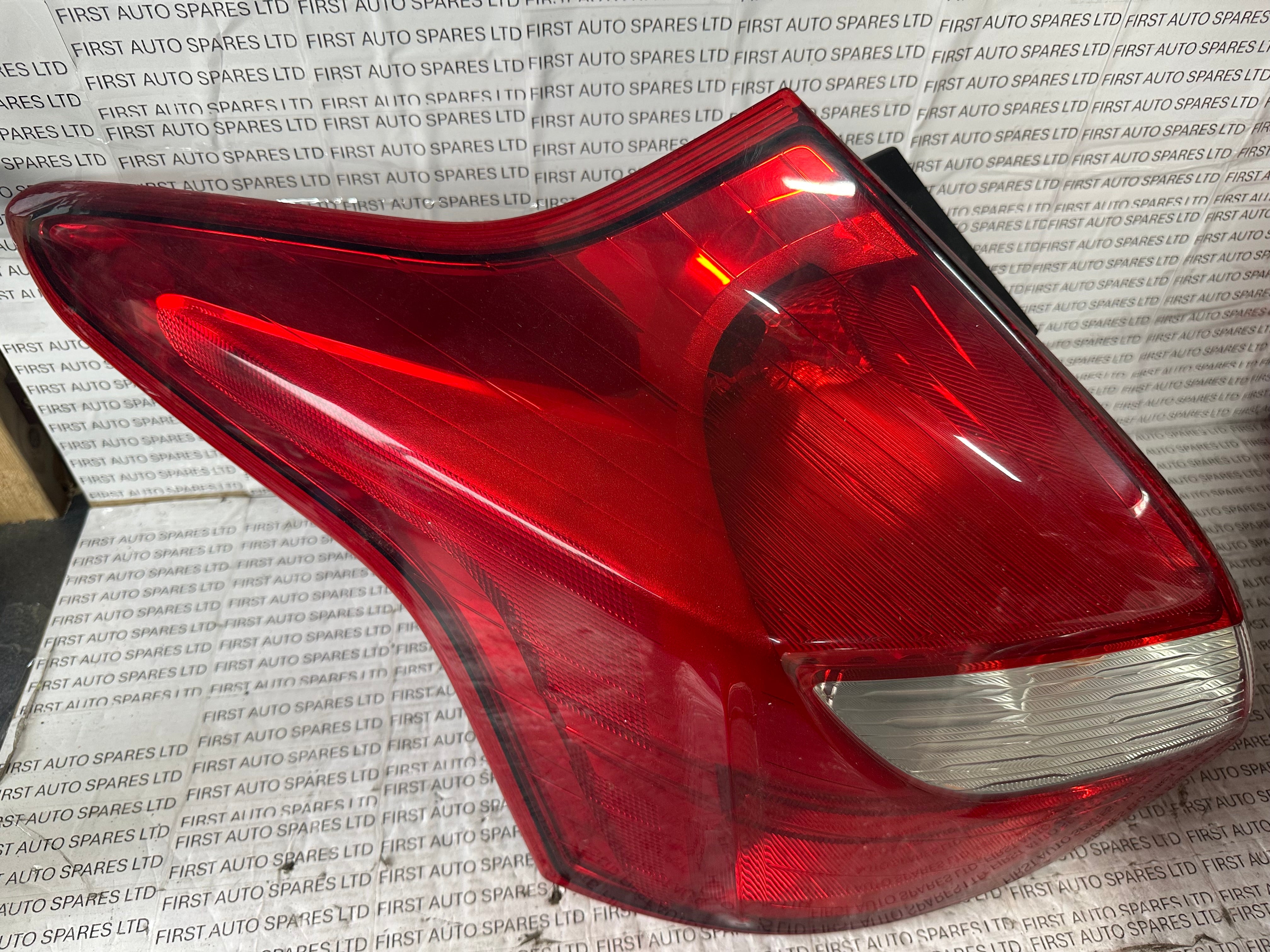 Ford Focus MK3 2012 Right Left Tail Light (BM51-13405-AB)