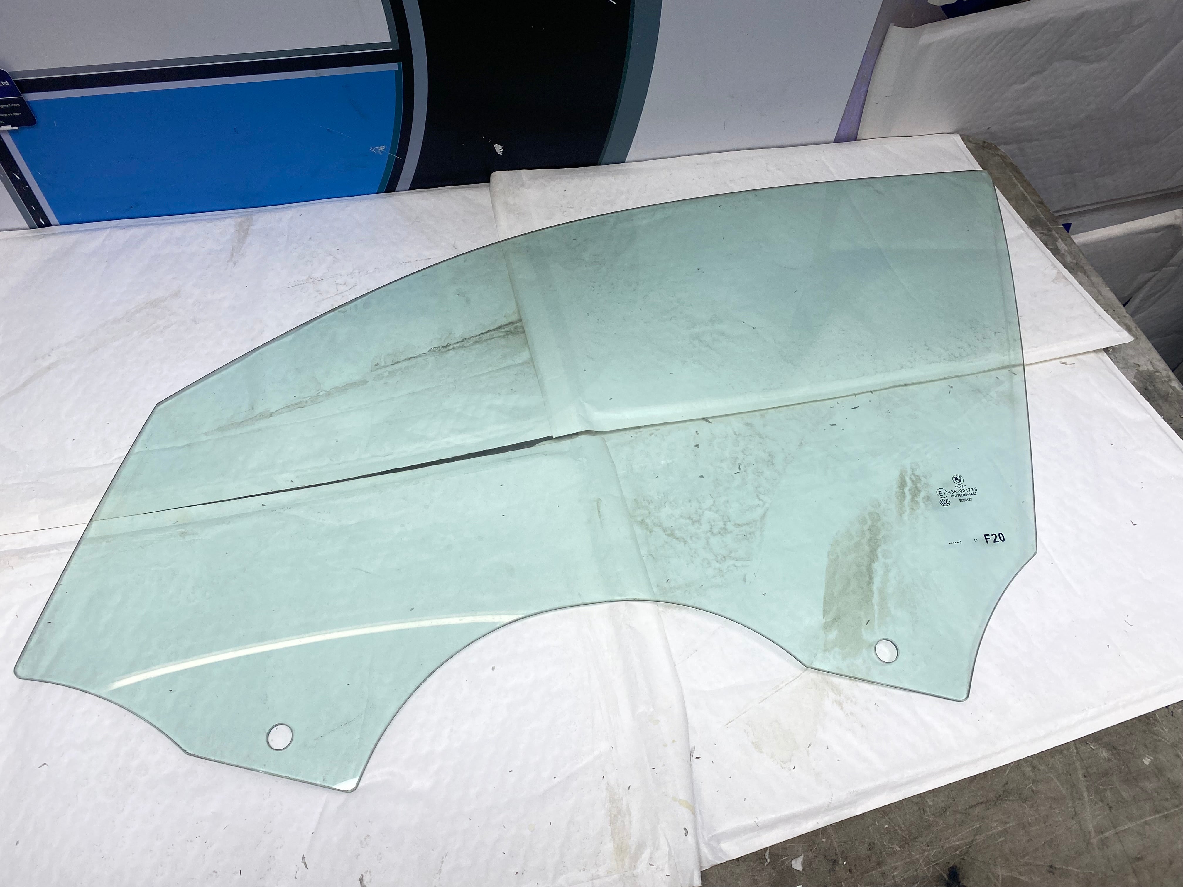 BMW 1 Series F20 Front Passenger Side Window Glass 2011–2019