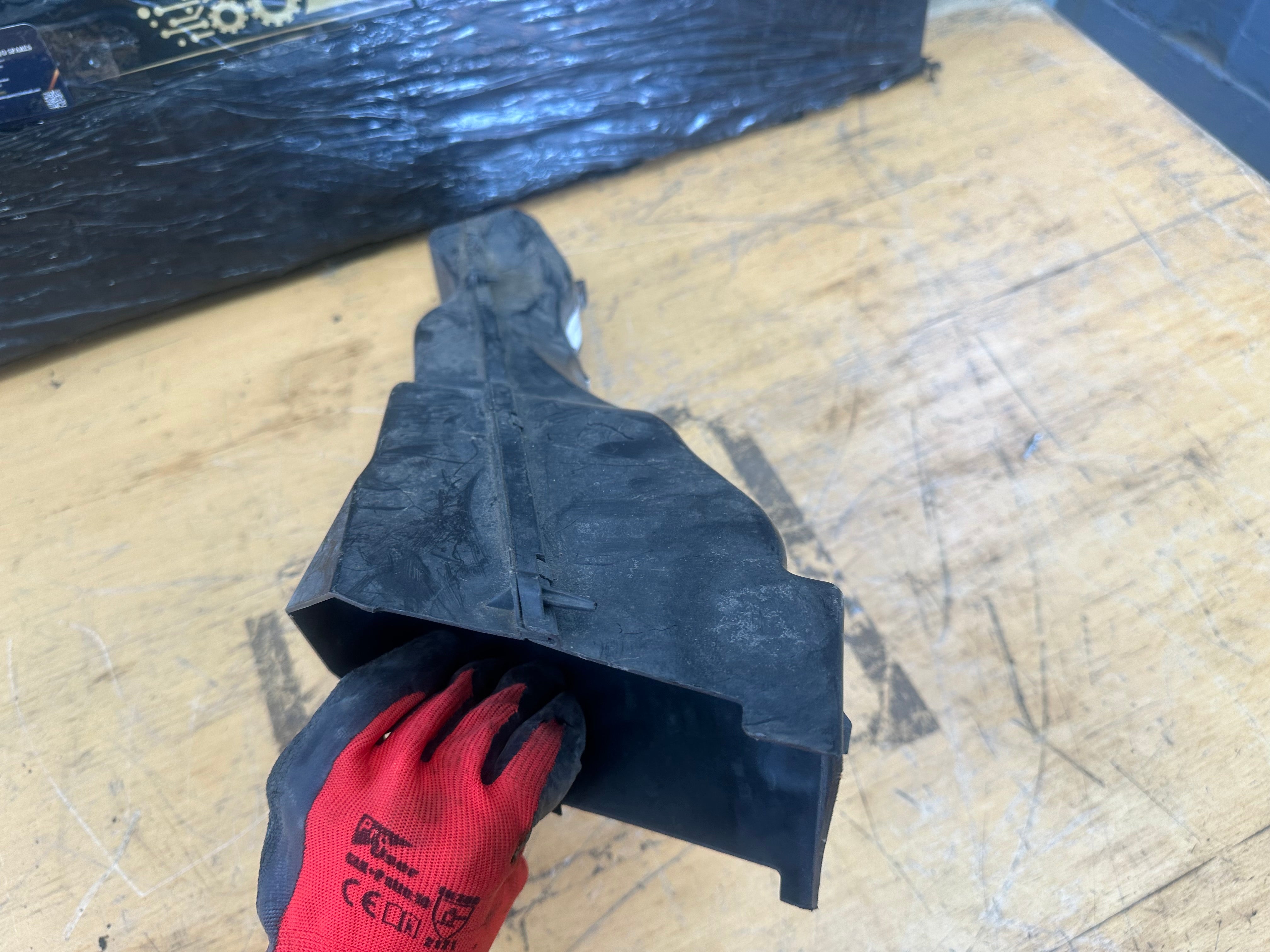 BMW X5 Series M Sport Front Brake Air Duct Right Driver Side F15 (8055210)