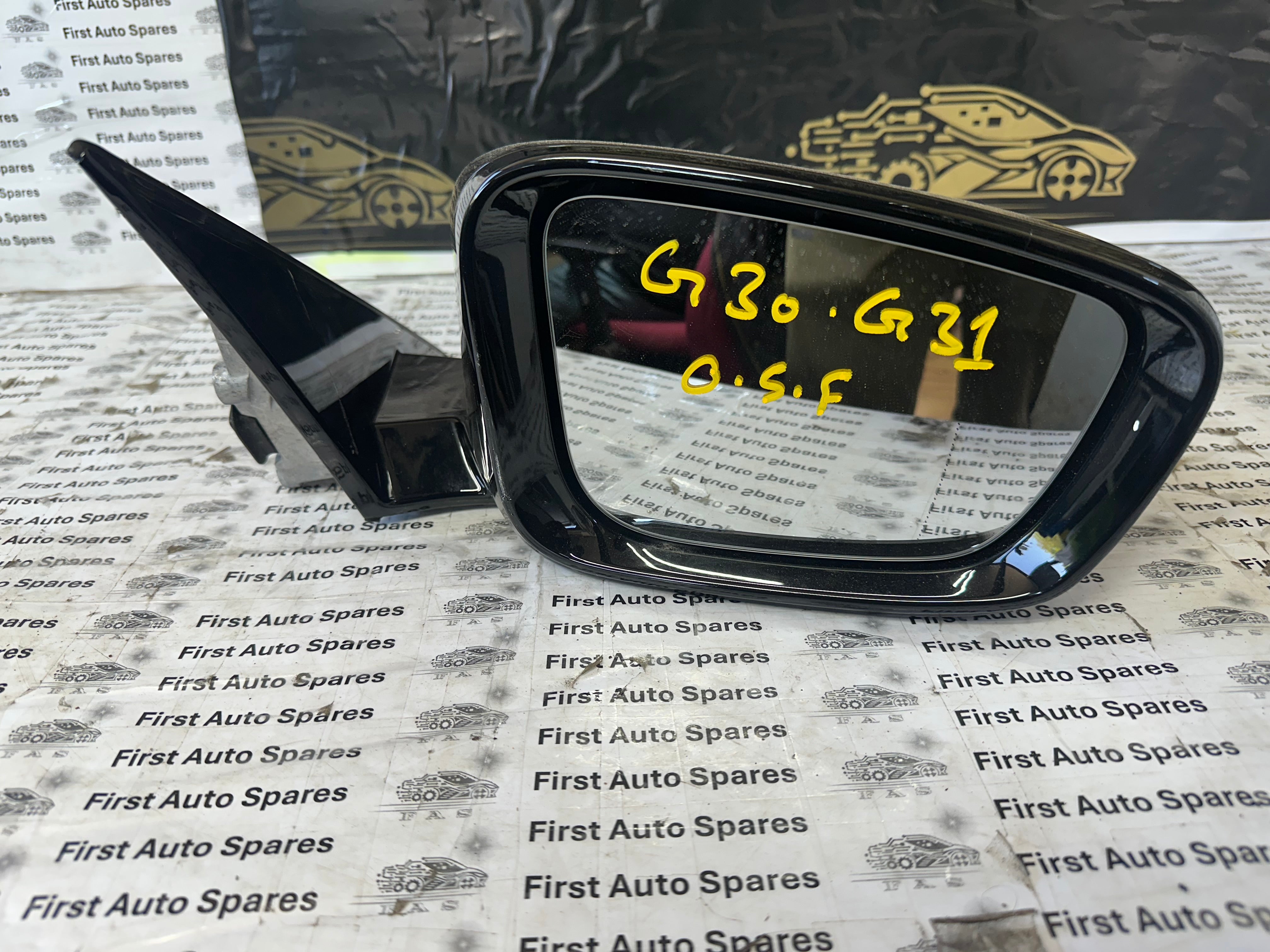 BMW 5 G30 G31 2019 Right Electric Wing Mirror 6 Pin Plug (F0184102U668B) (F0184 102)