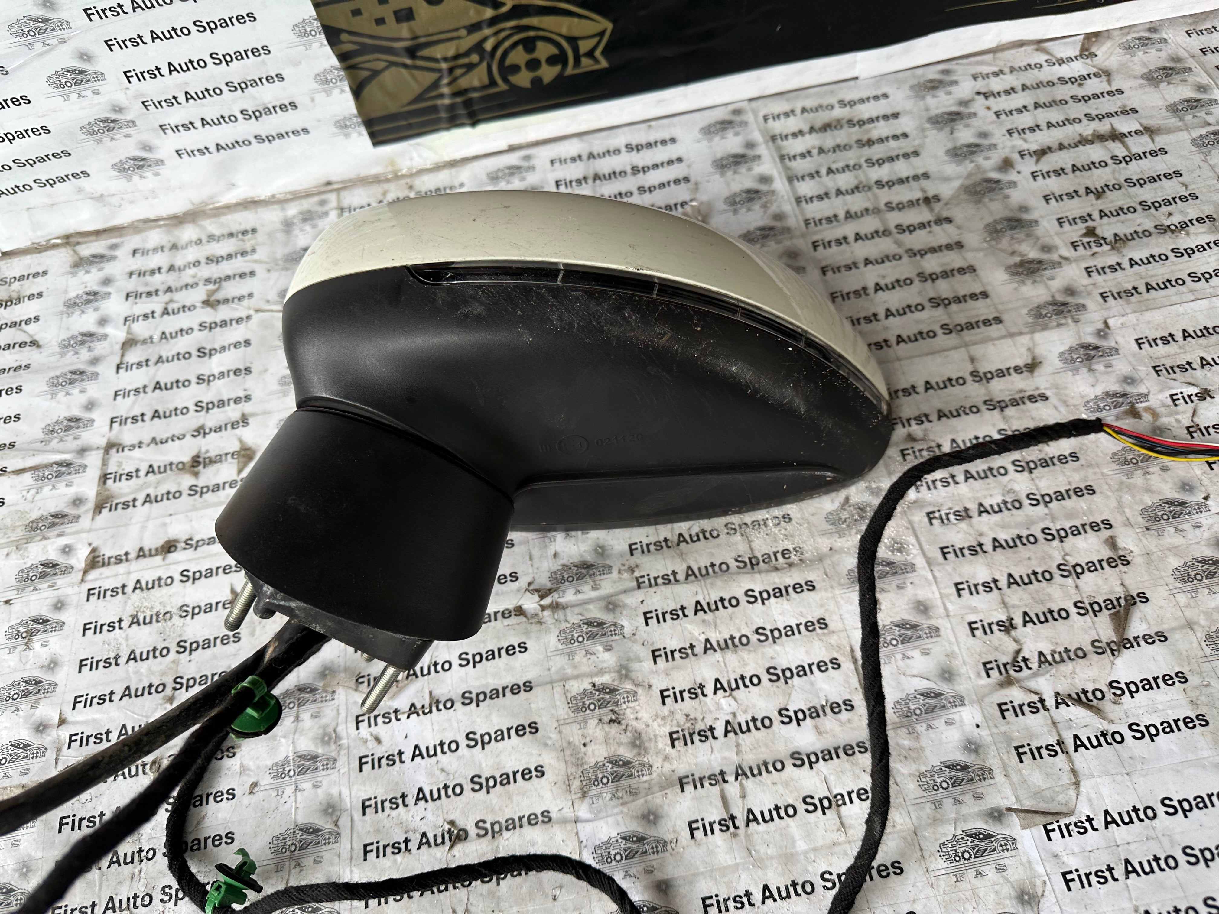 Audi A1 8X MK1 2010–2018 Passenger N/S Left Wing Mirror (262049-2-10B)