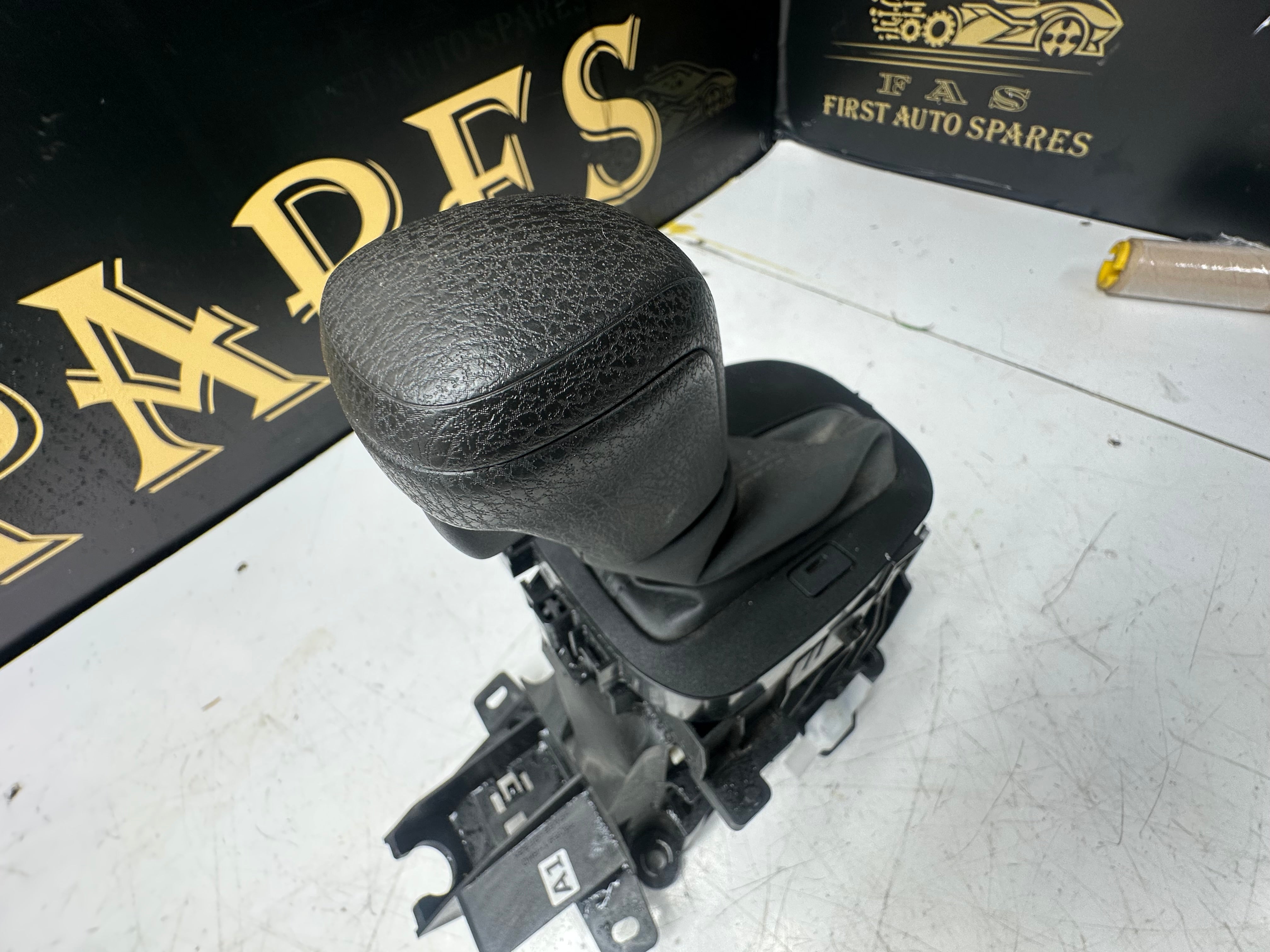 Toyota Yaris 2022 Automatic Gear Selector |(75G591-RHD)