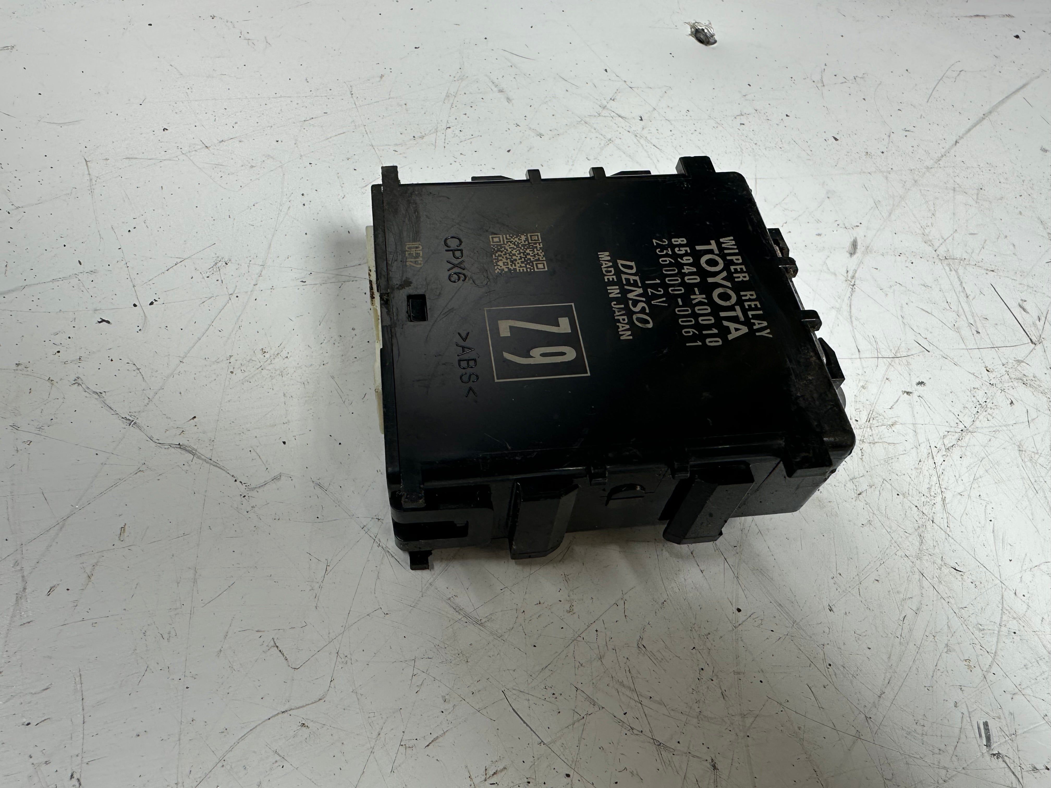 Toyota Yaris Wiper Relay (85940-K0010) (236000-0061)