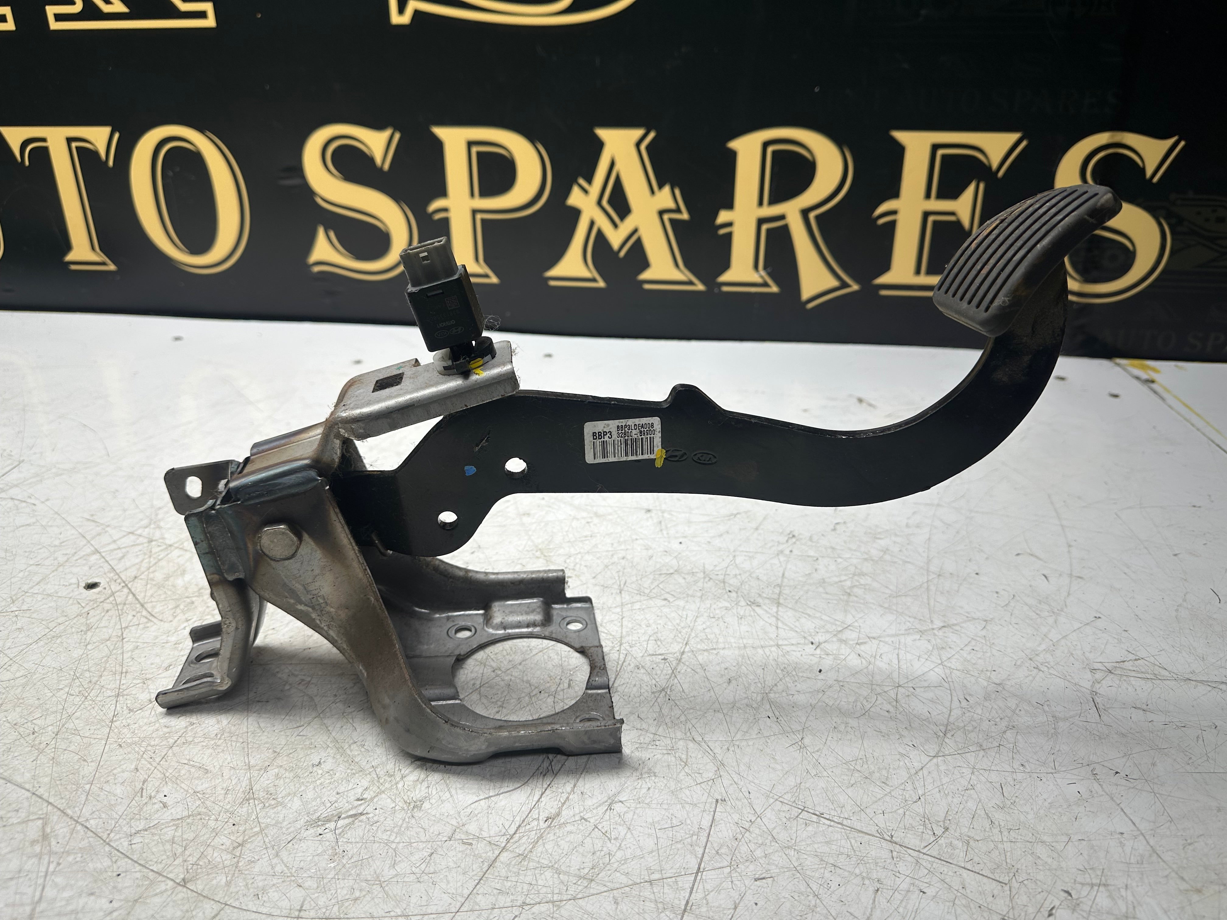 Hyundai i10 2014–2021 Brake Pedal Box 4 Pin (32800-B9900)