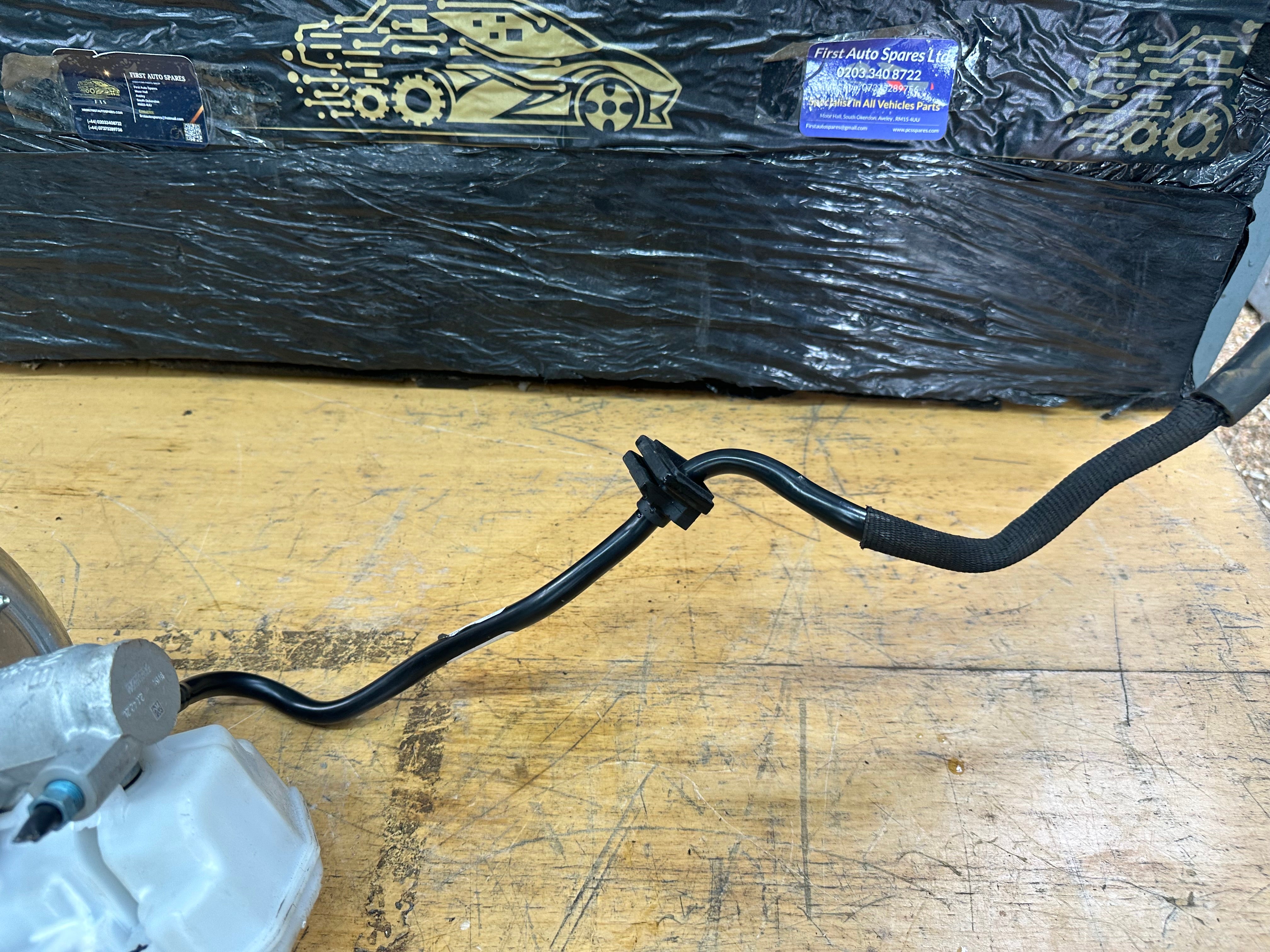 BMW 3 Series 330e G20 G21 2.0 Brake Master Servo Cylinder (6879424 01)