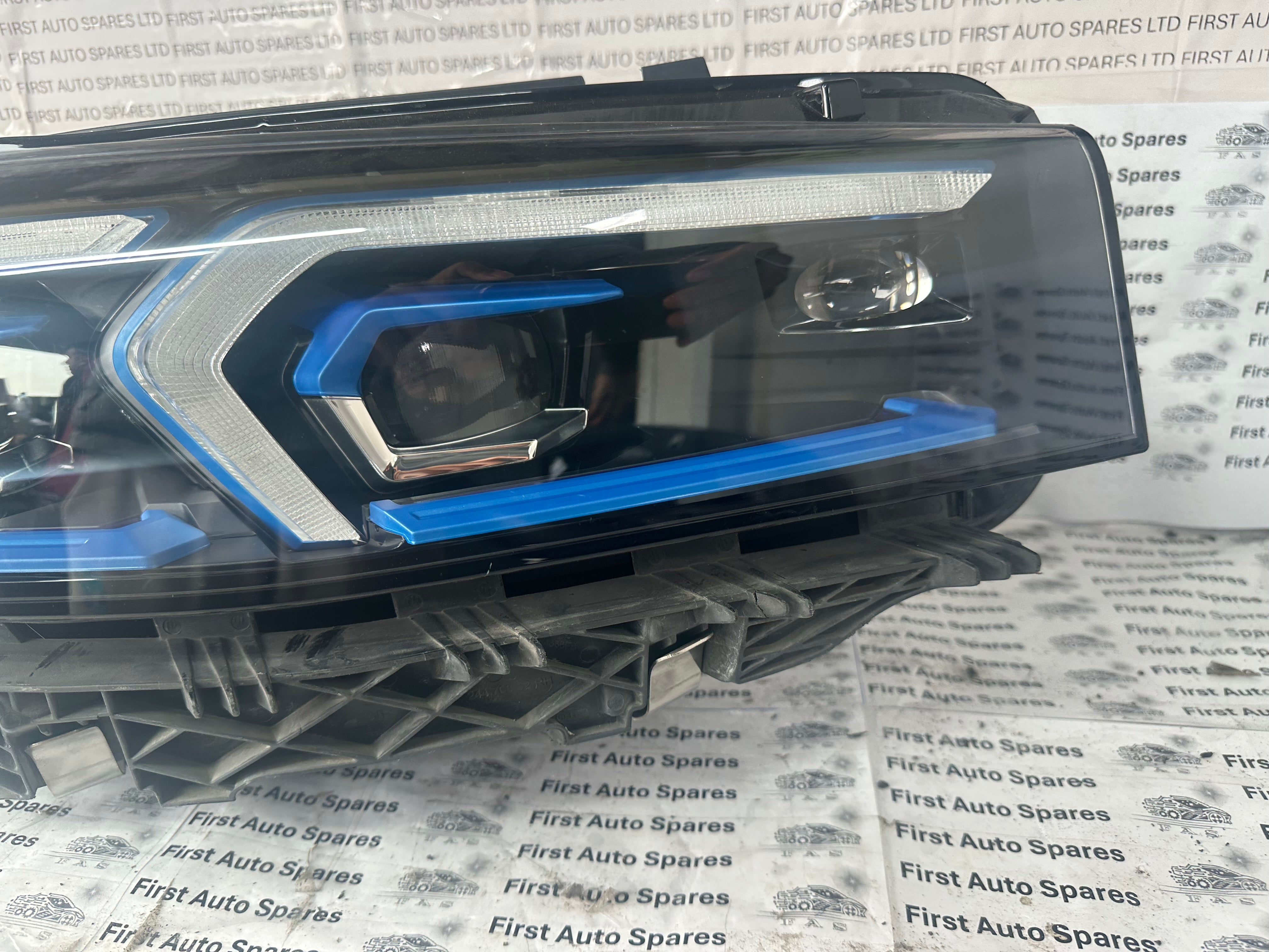 BMW 3 Series 2023 LCI LED Complete Right Headlight (244.704-62) (9850422-06)
