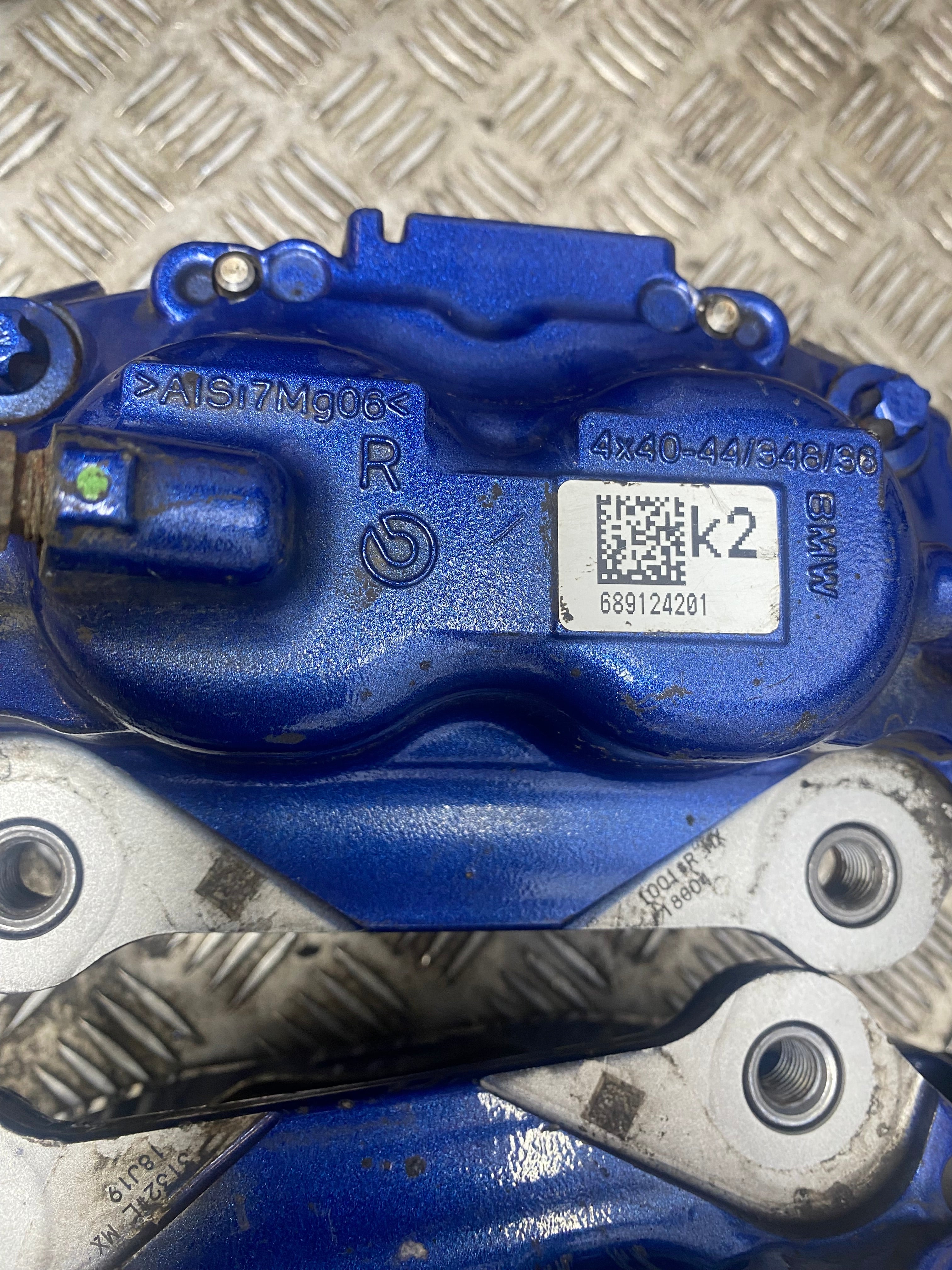 BMW X3/X4 G01/G02 M Sport Front Brake Caliper Set – 2018–Present (689124201)