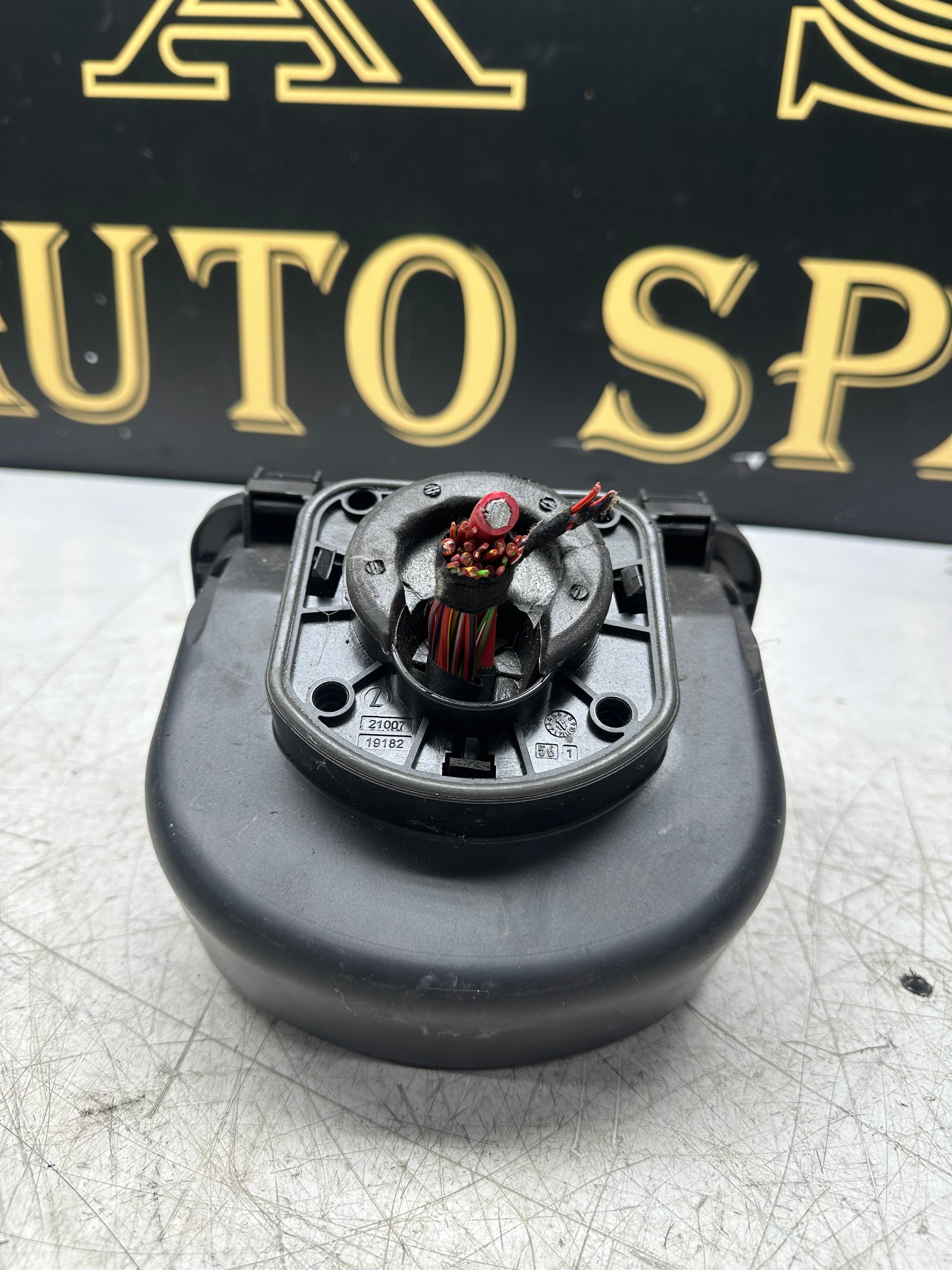 BMW F20/F30 Power Fuse Box Unit (2100719182)