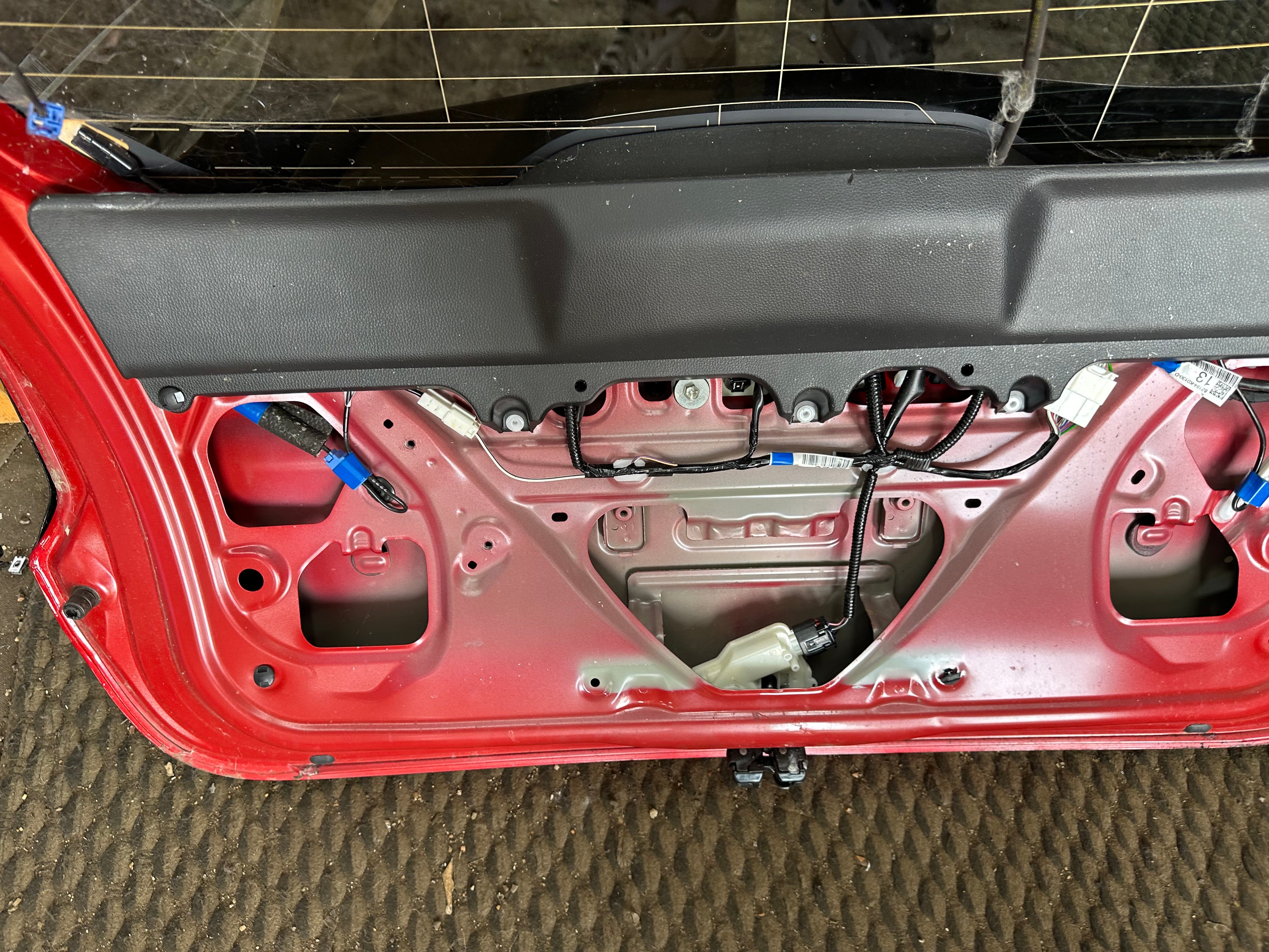 Toyota Yaris / Mazda 2 2020–2025 Tailgate | Boot Lid