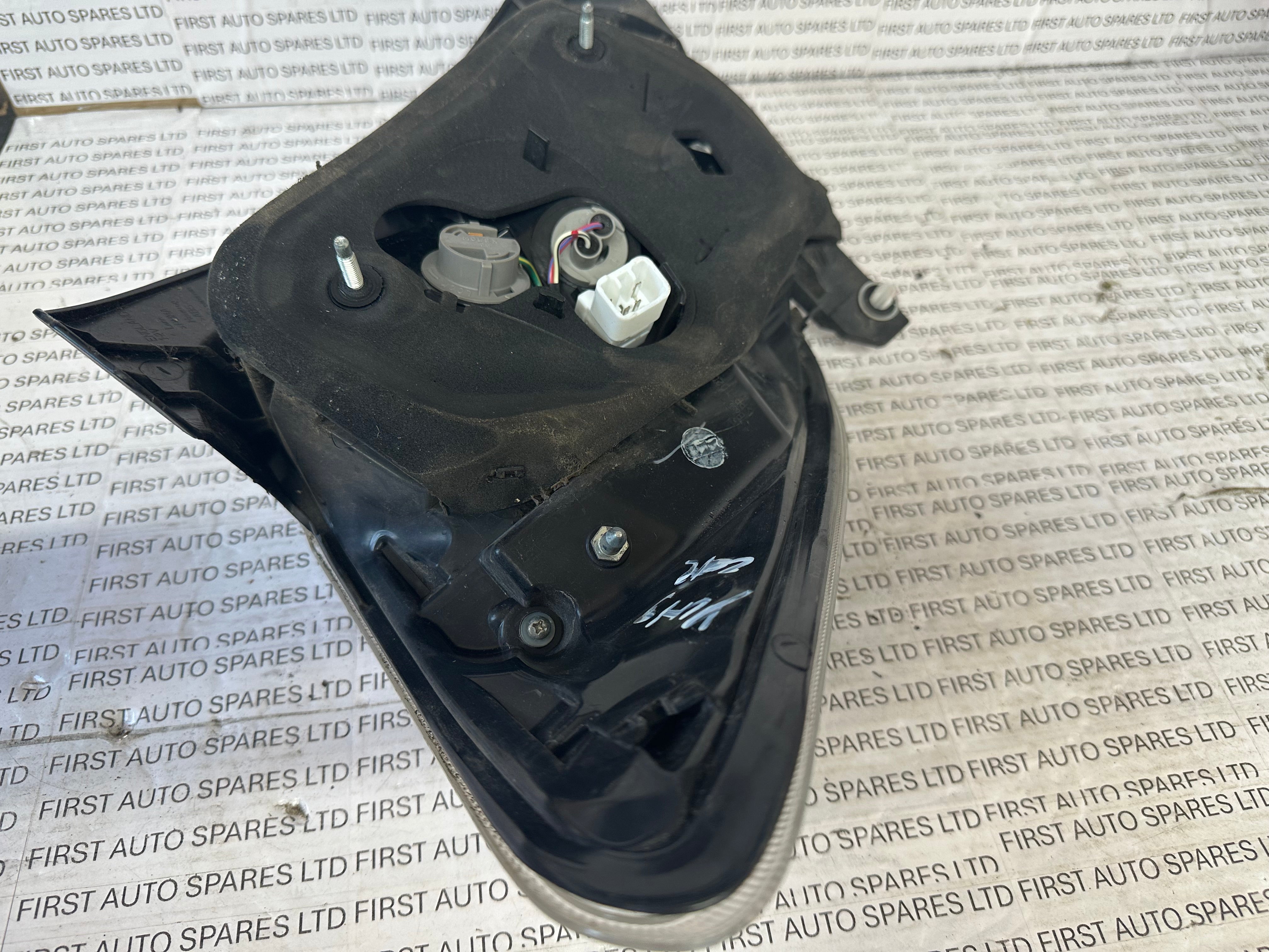 Toyota Yaris 2012 Right Rear Tail Light