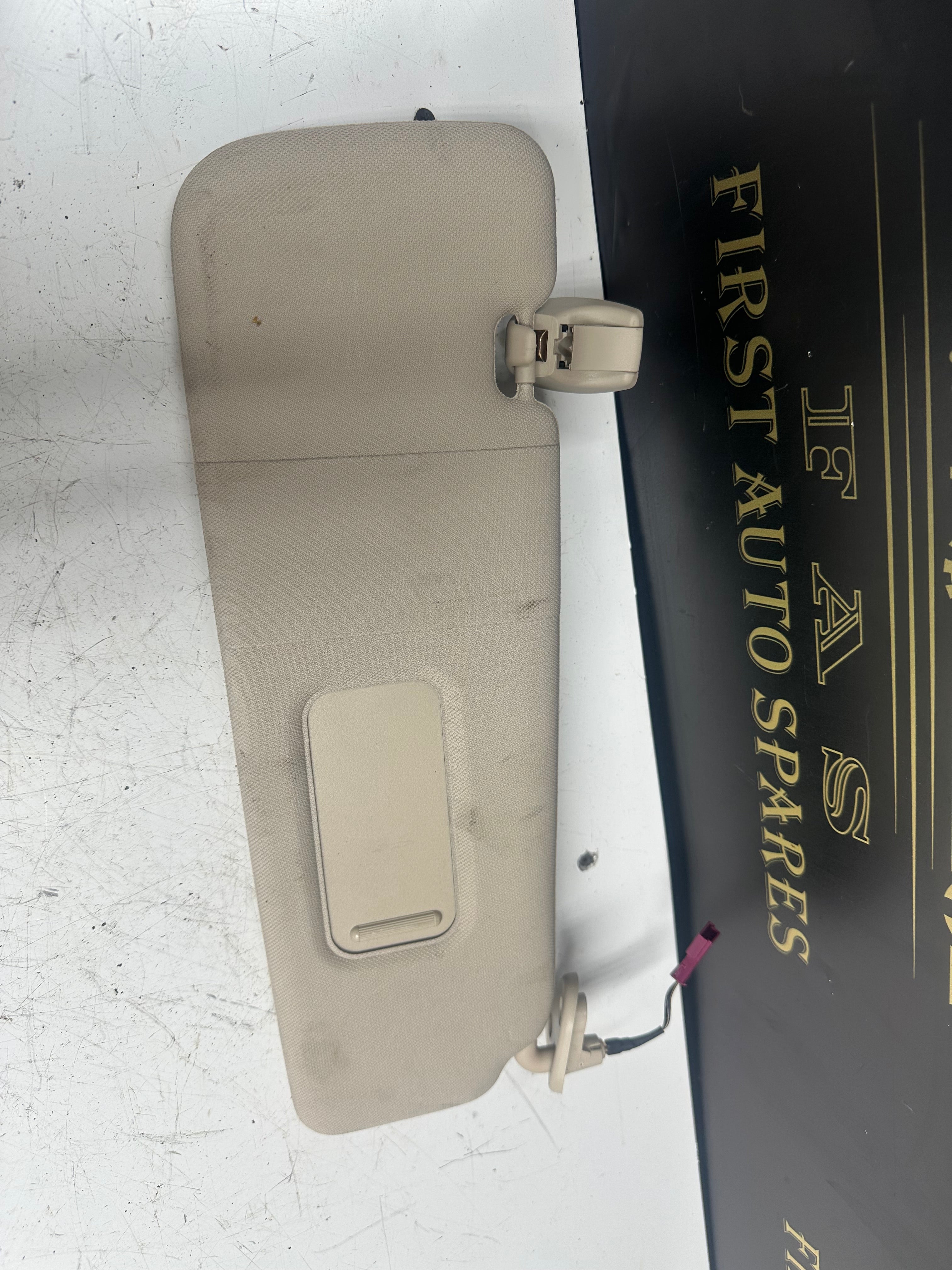 BMW 3 Series E46 Right Side Sun Visor (101-0232400)