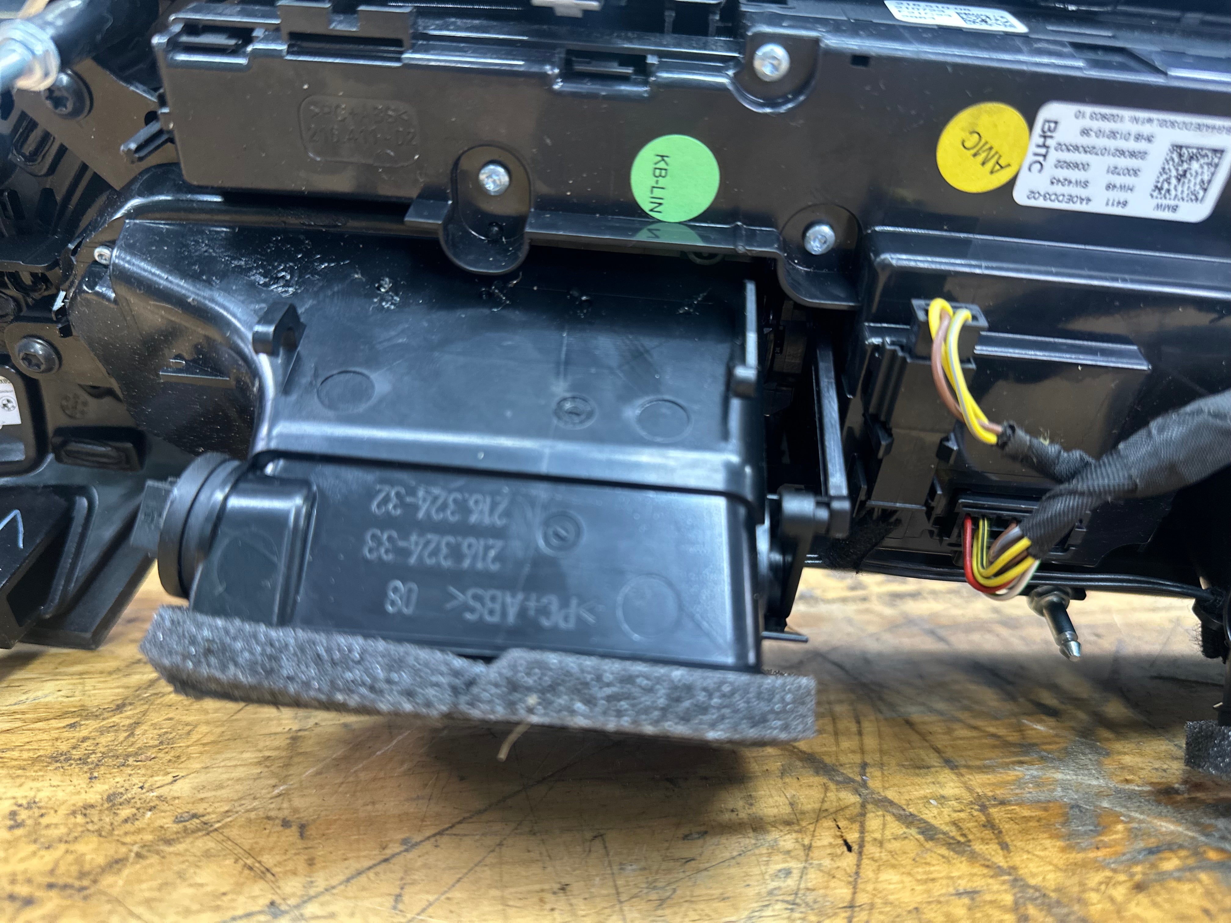 BMW X3M / X4 Series G01 G02 Air Vent Grill – AC Climate Control Panel (9855409)