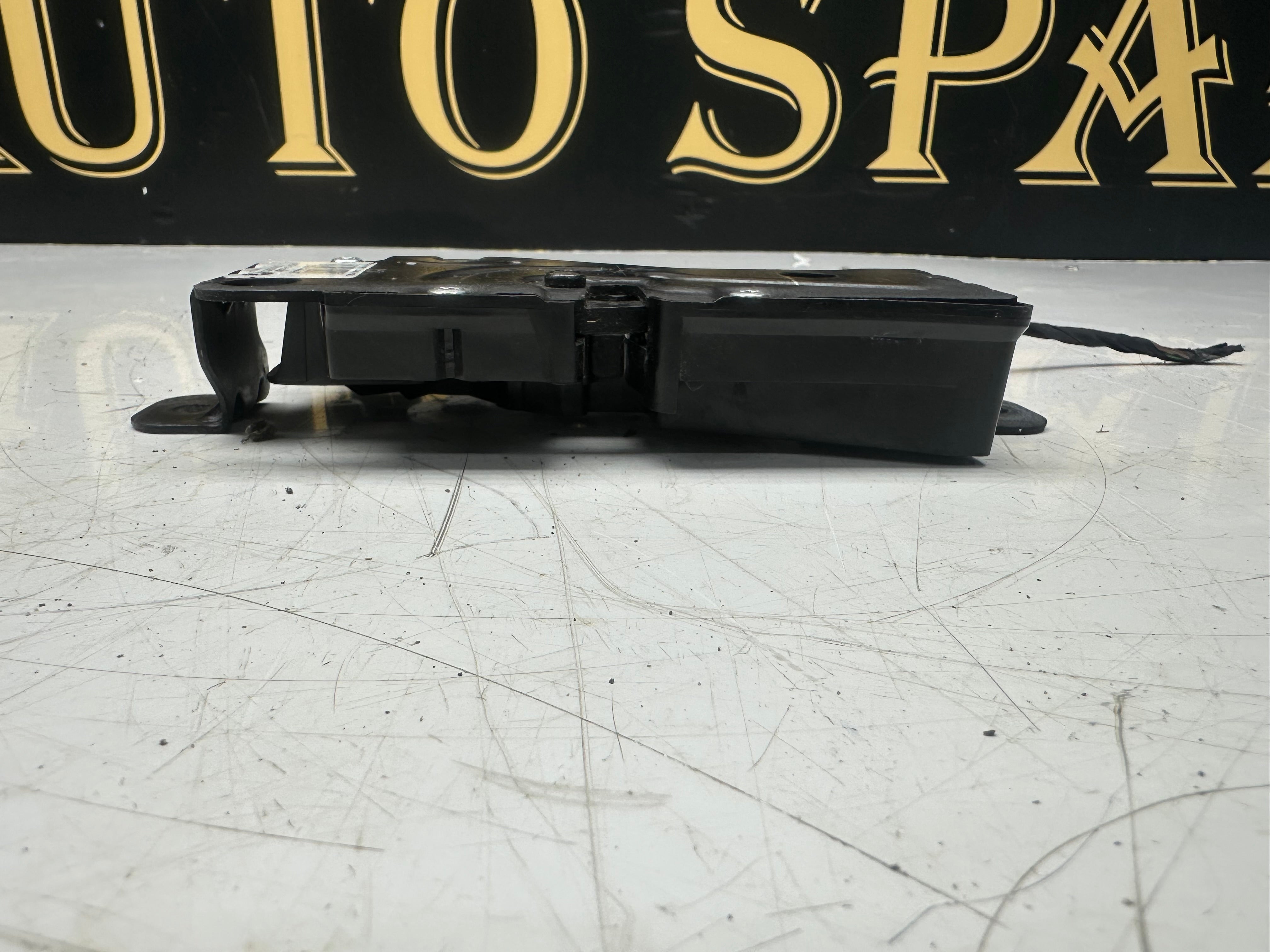 BMW 3 Series Tailgate Boot Lock Latch 2018–2025 G20/G80 (163672-10)