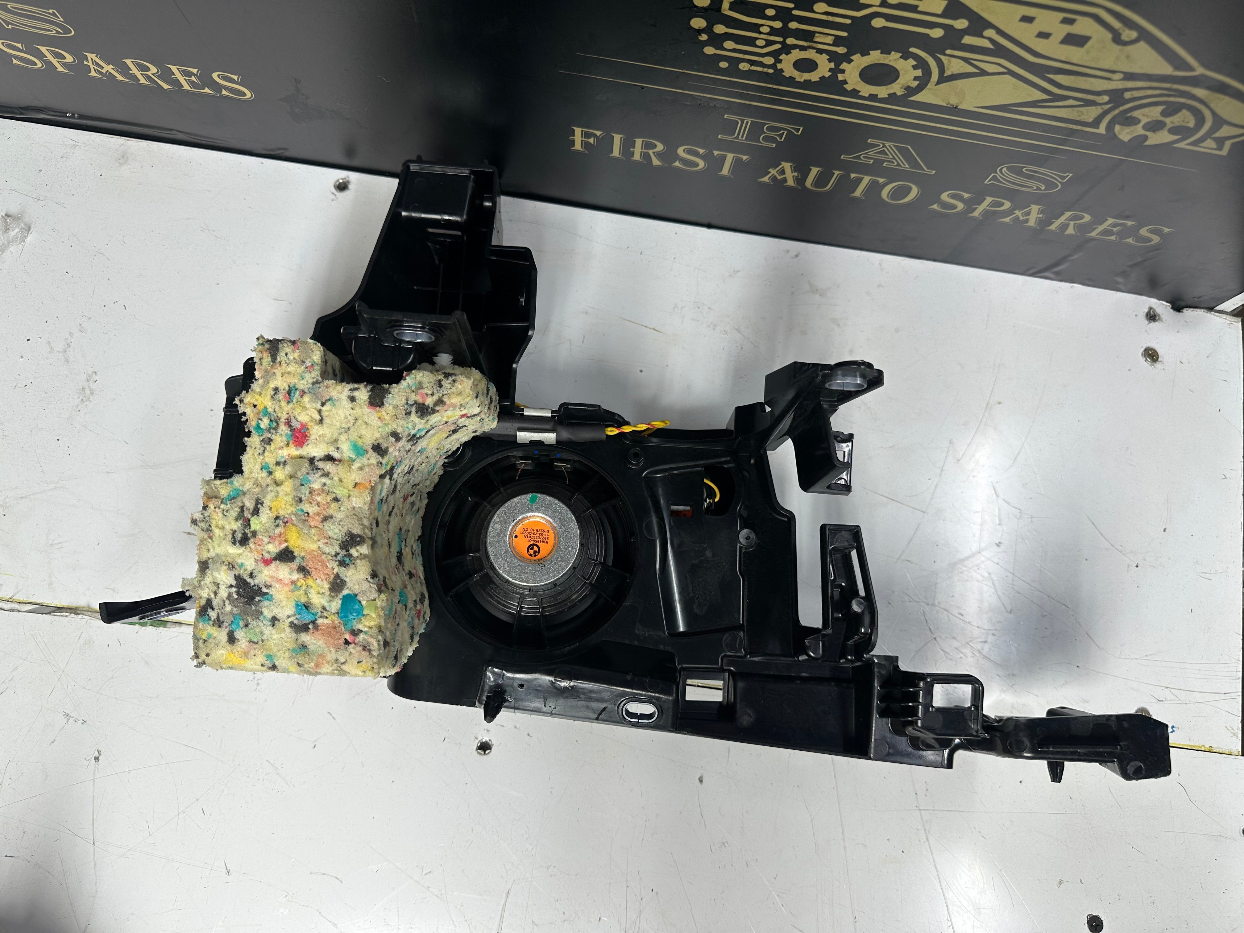 BMW 4 Series F36 Rear Stand Trunk Left Side (51477309529)