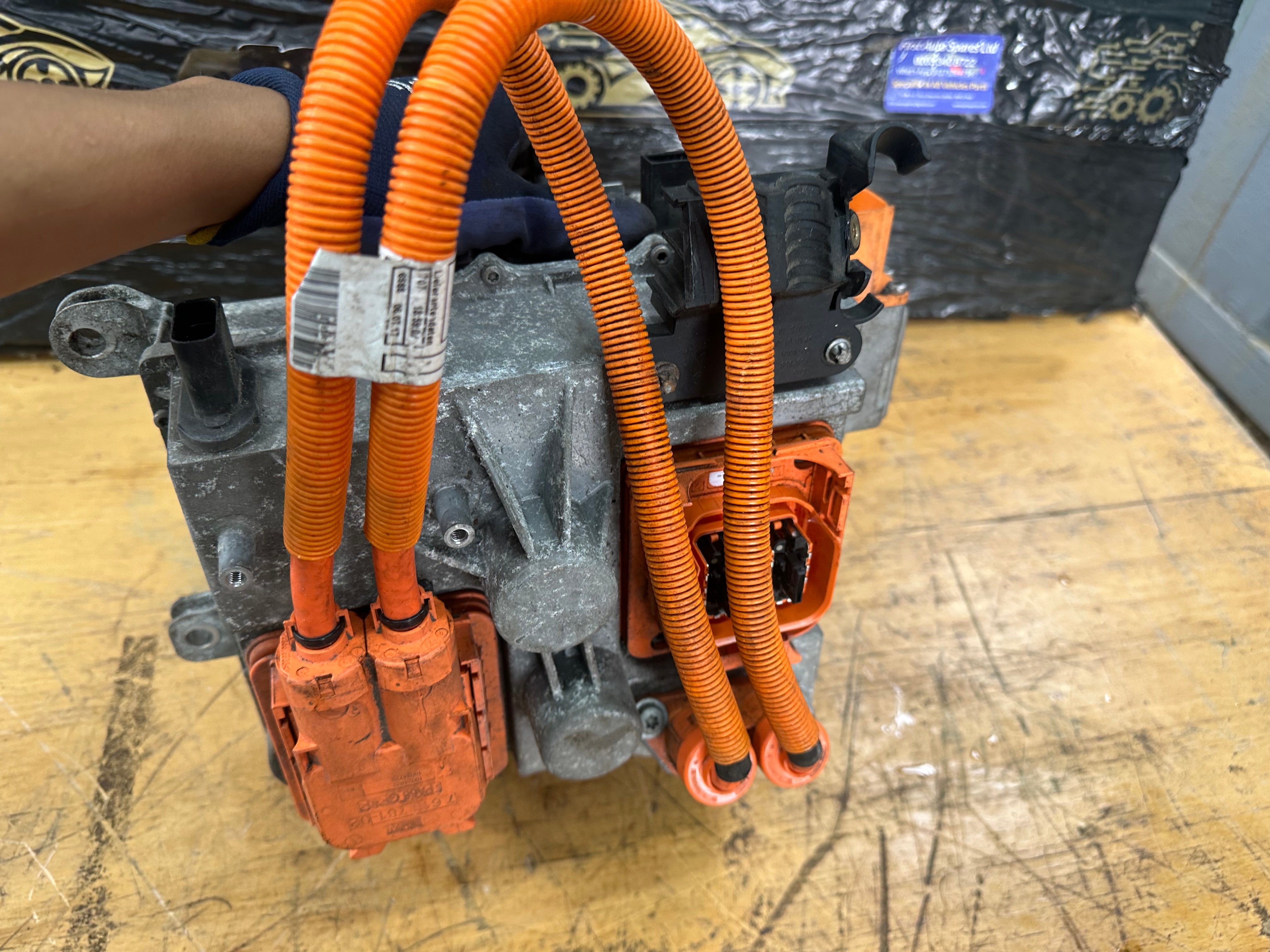 BMW i3 2013–2022 Voltage Converter (4010184601) (7933931)