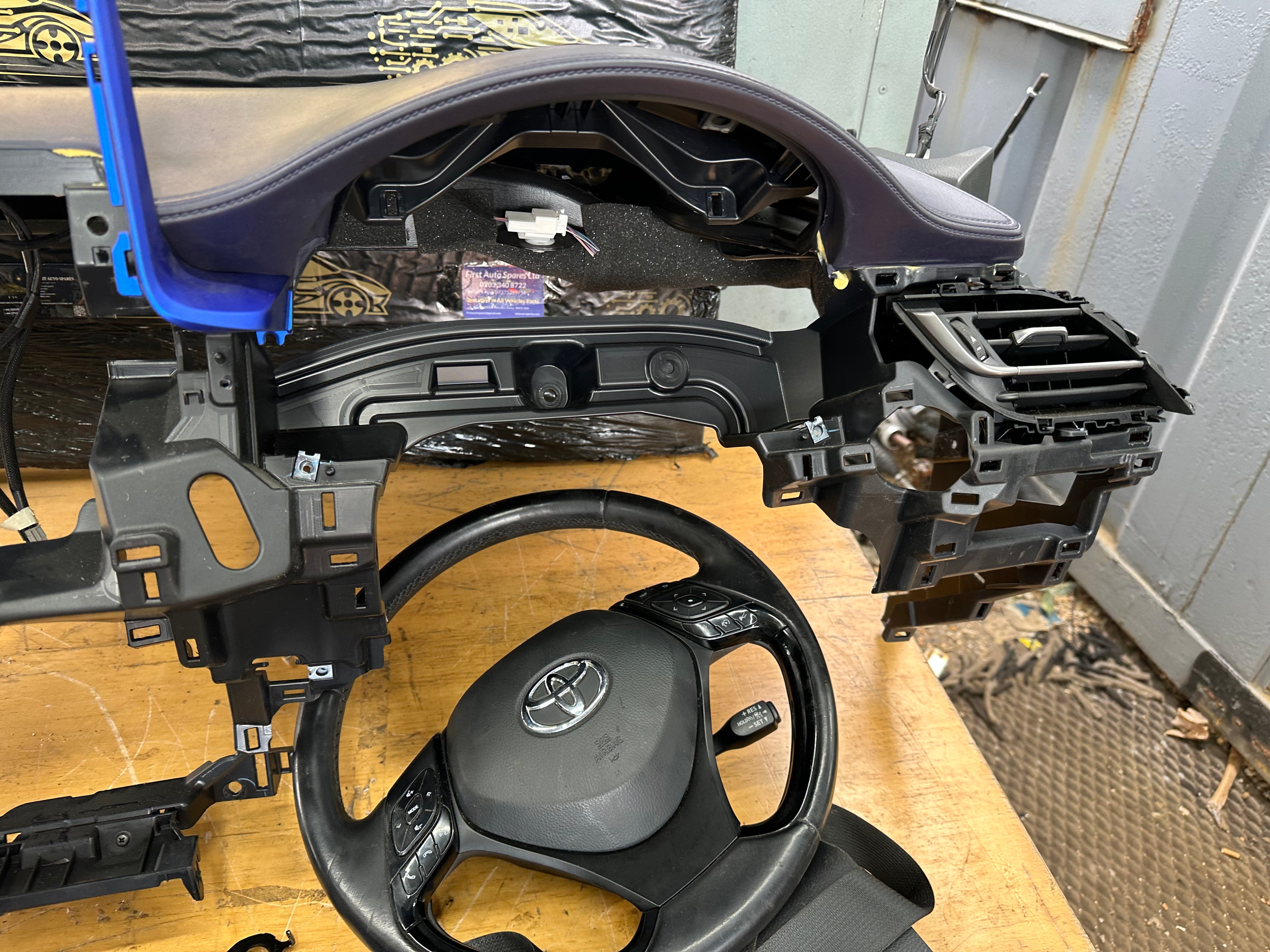 Toyota C-HR 2020 Complete Airbag Kit with Steering Wheel