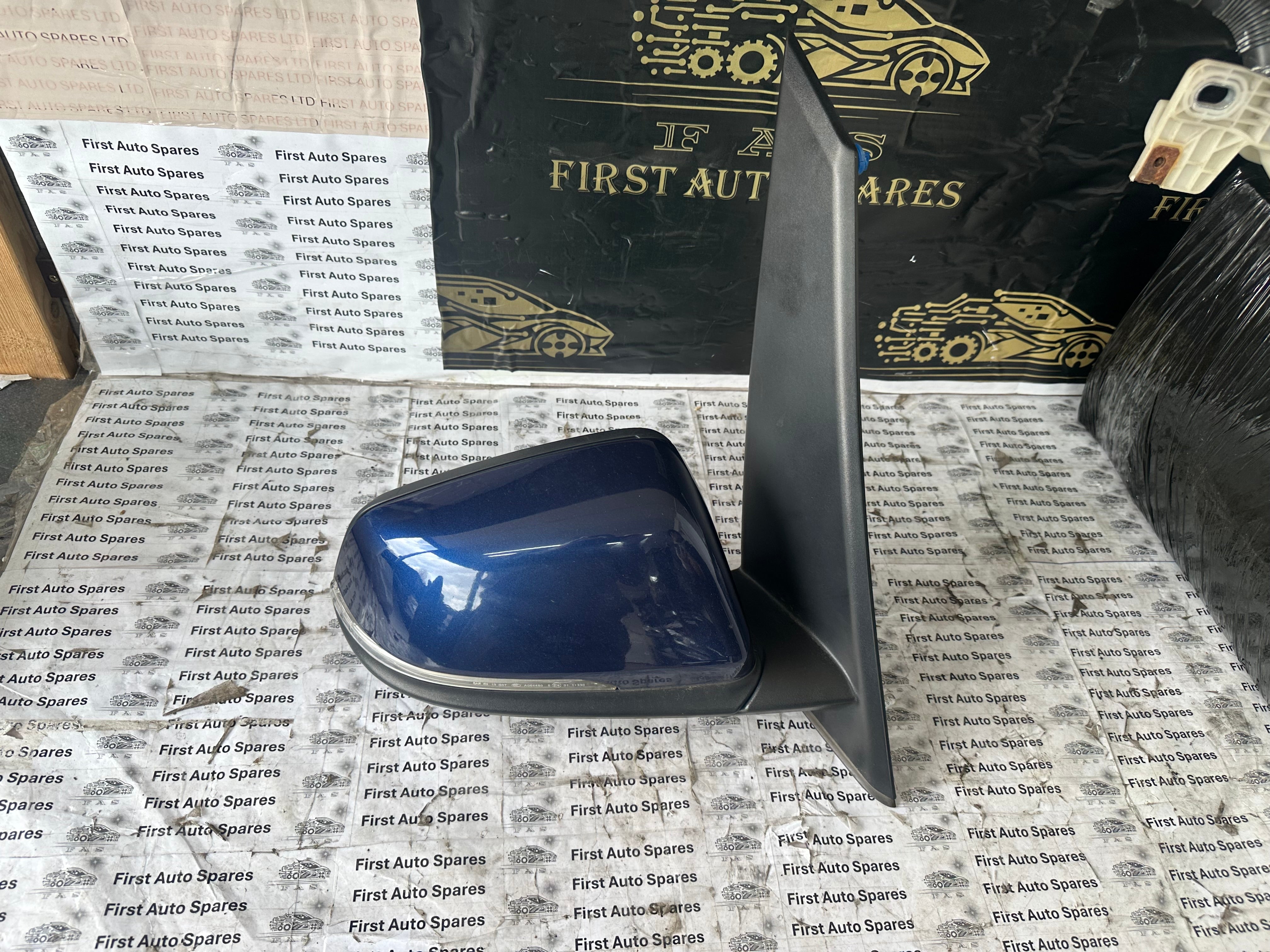 BMW 2 Series F46 2014–2021 Right Wing Mirror 5-Pin Plug C10 (233656066)