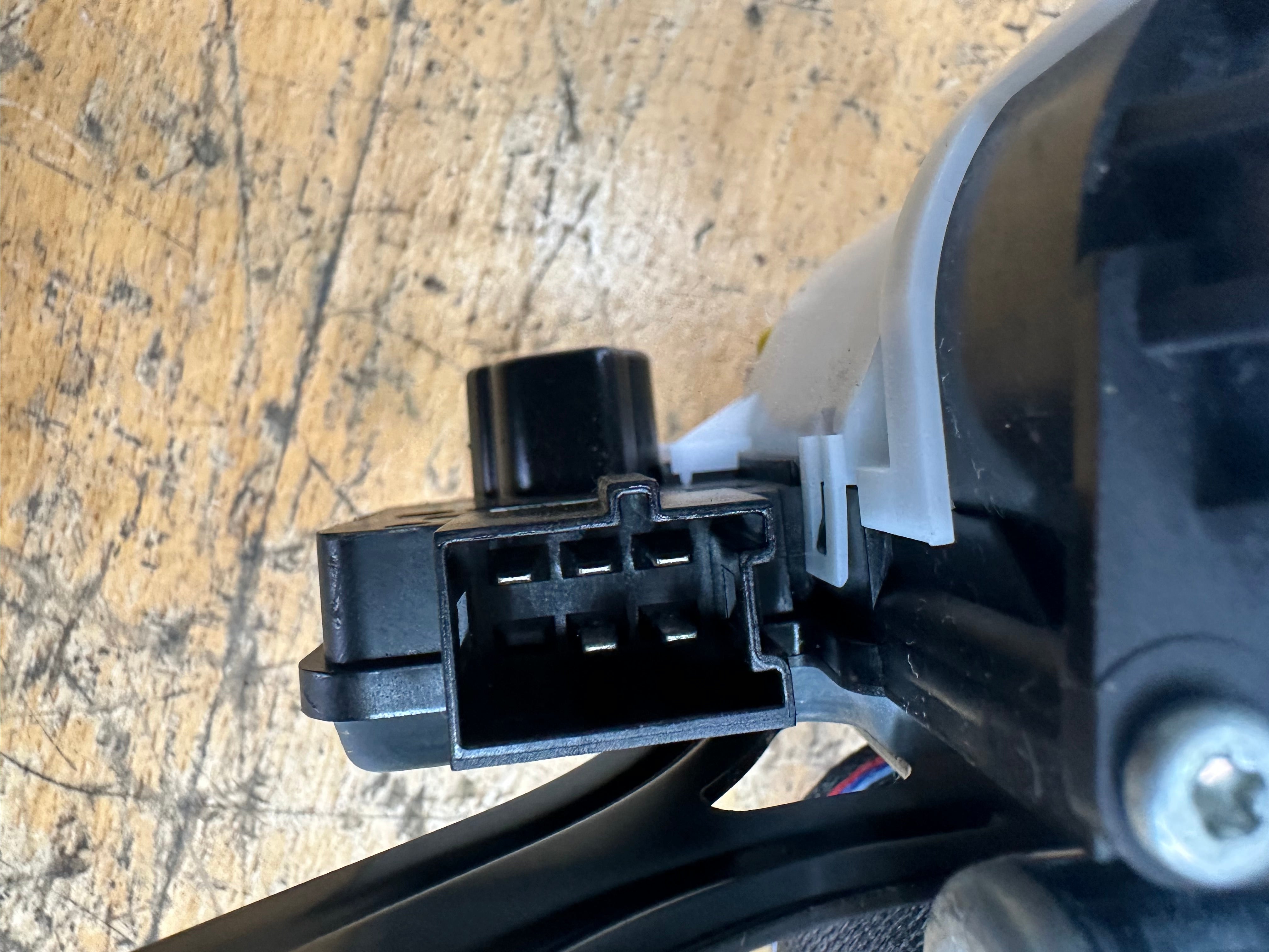 BMW X3 M F97 N/S/F Passenger Seatbelt Pretensioner M Sport Stitching (8076195)