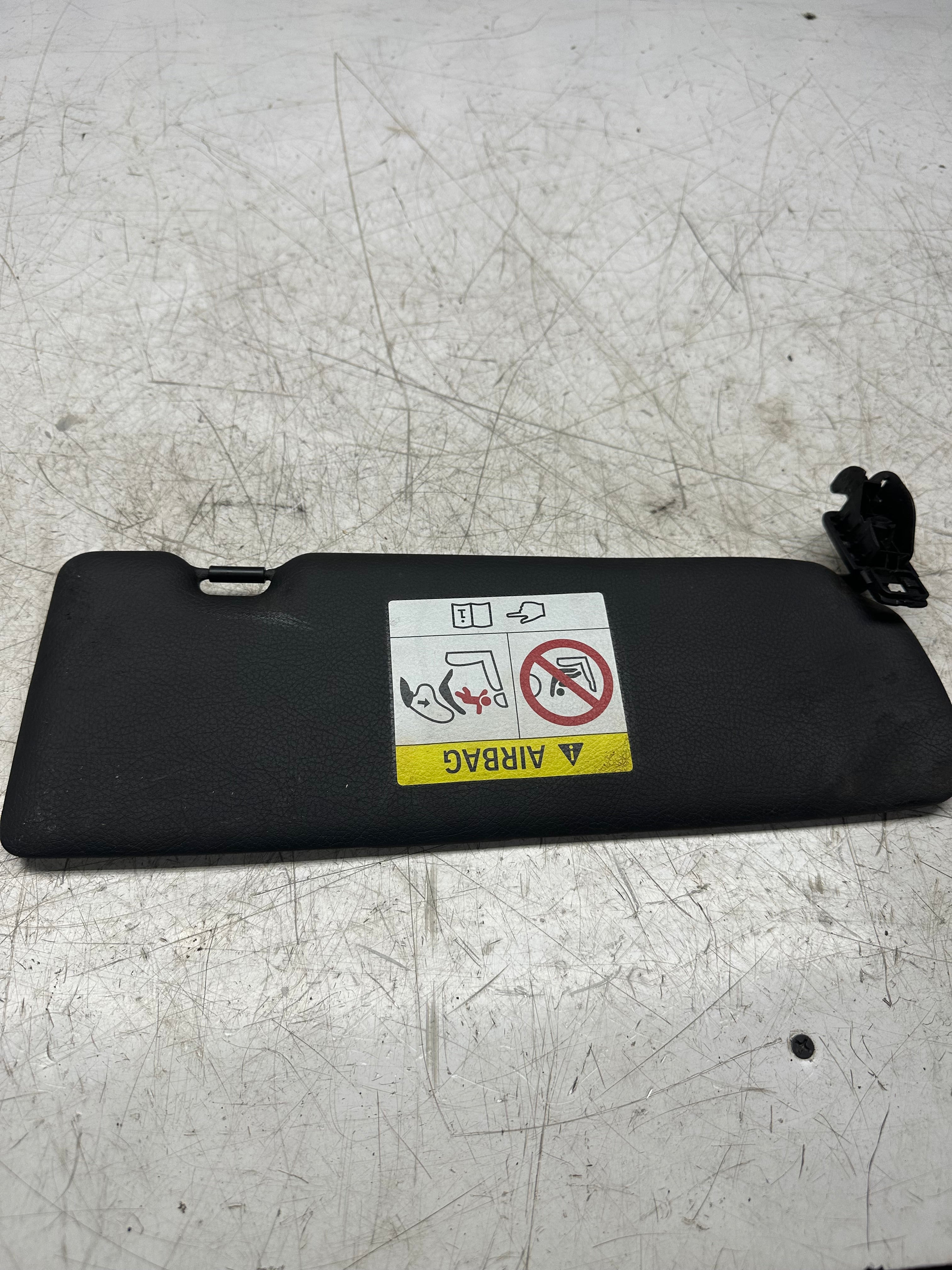 BMW 1 Series F20 / F21 Sun Visor – Front Left Driver Side (7319158)