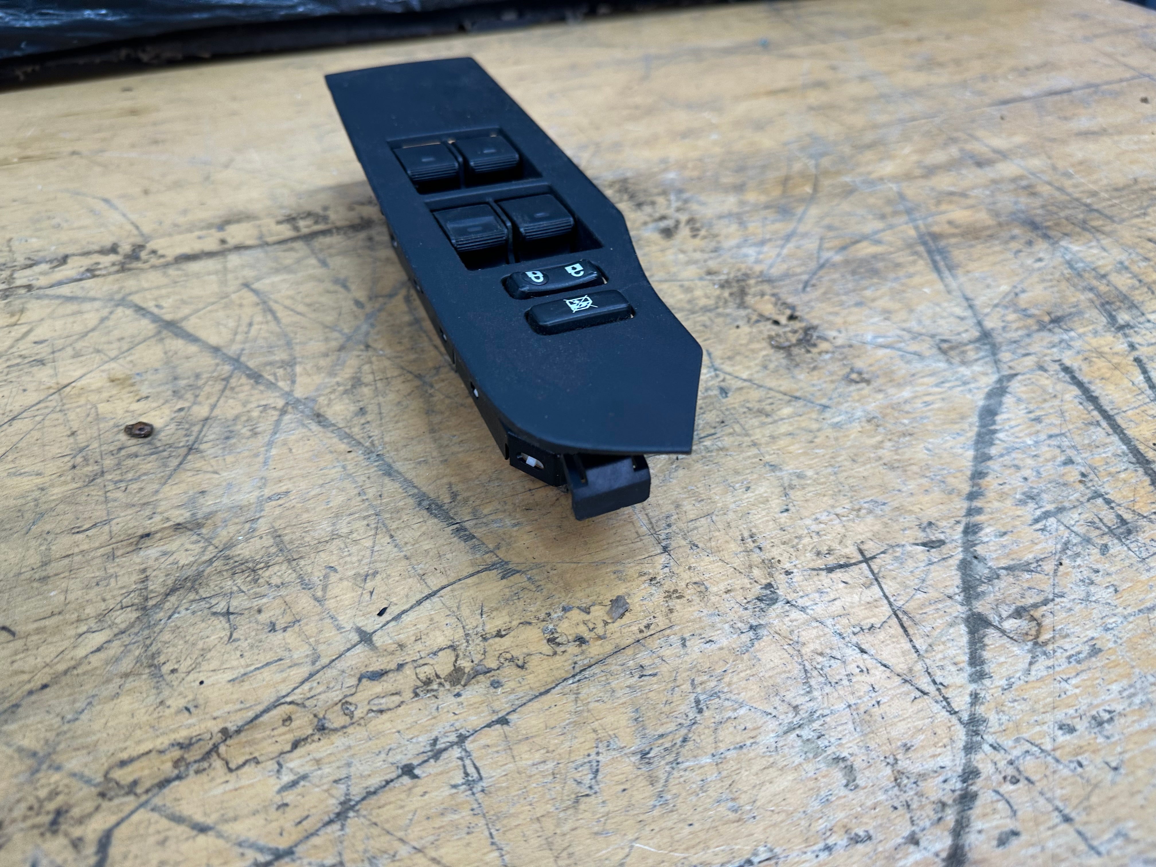 Toyota Auris 2014 Front Right Driver’s Window Control Switch (74231-02D30)
