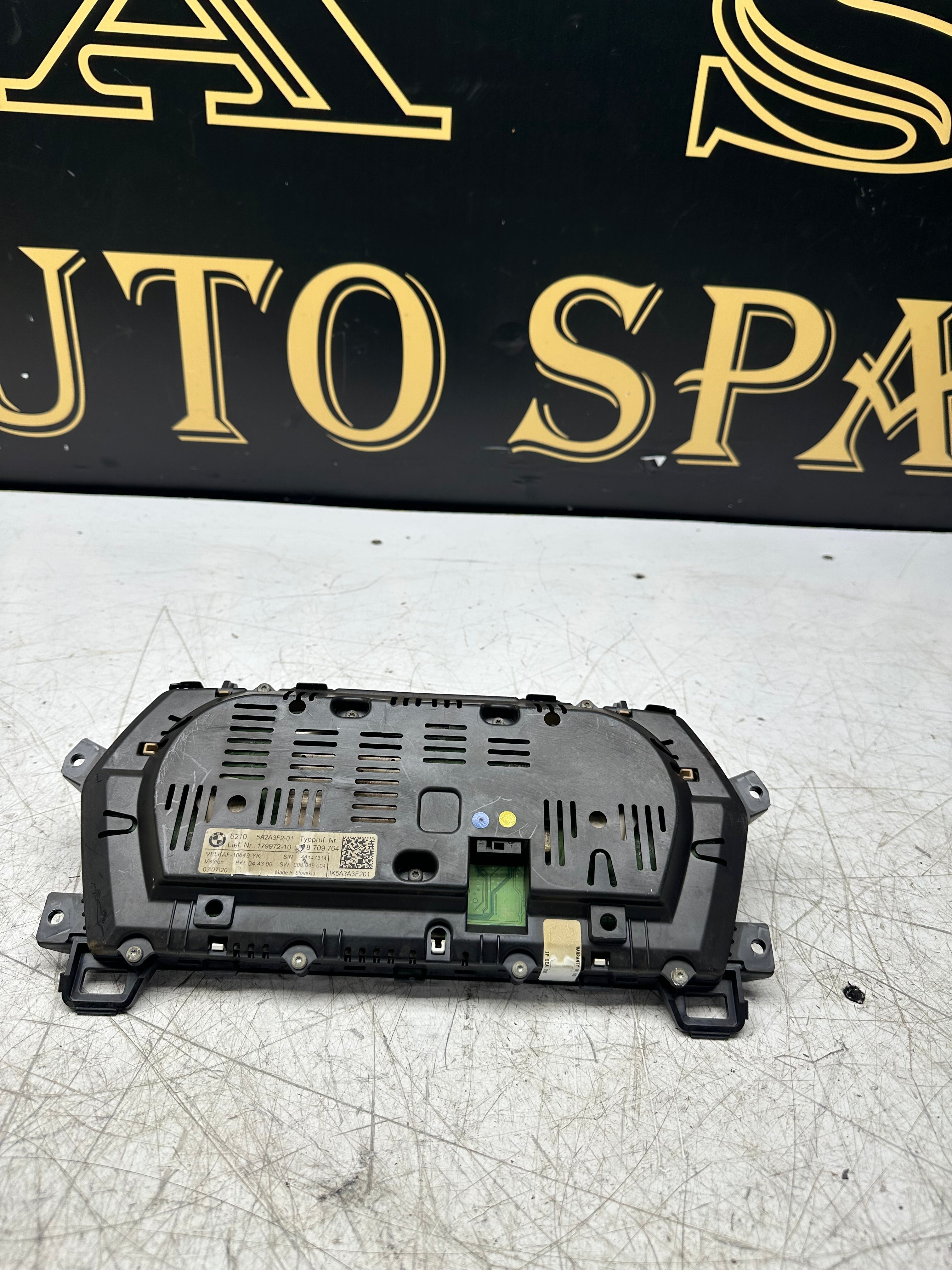 BMW 1 Series / 2 Series F40 F44 Instrument Cluster Speedometer – 8709764