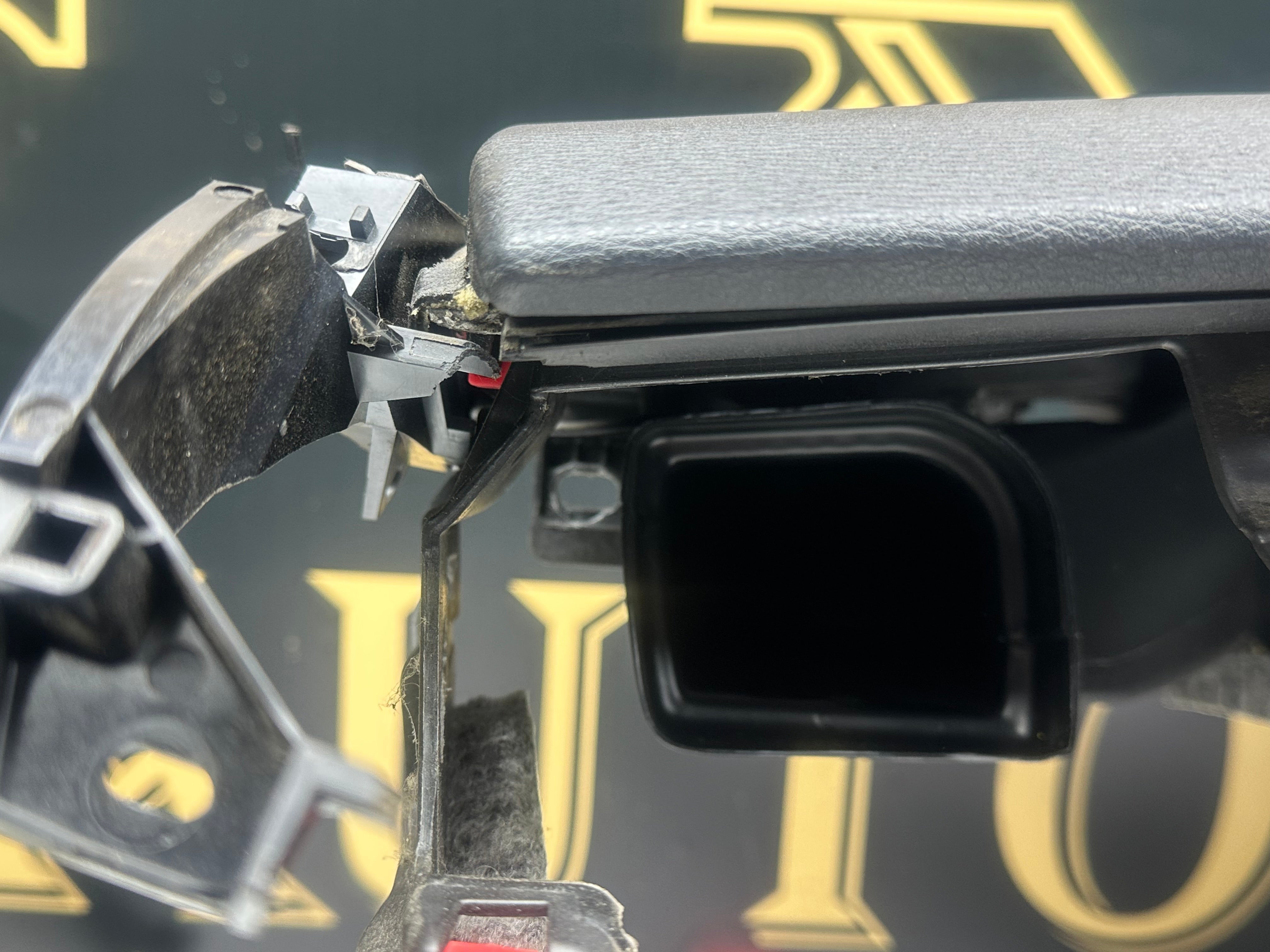 BMW X5 F15/F16 Complete Dashboard with Passenger Airbag (1028651-7) (4037468)