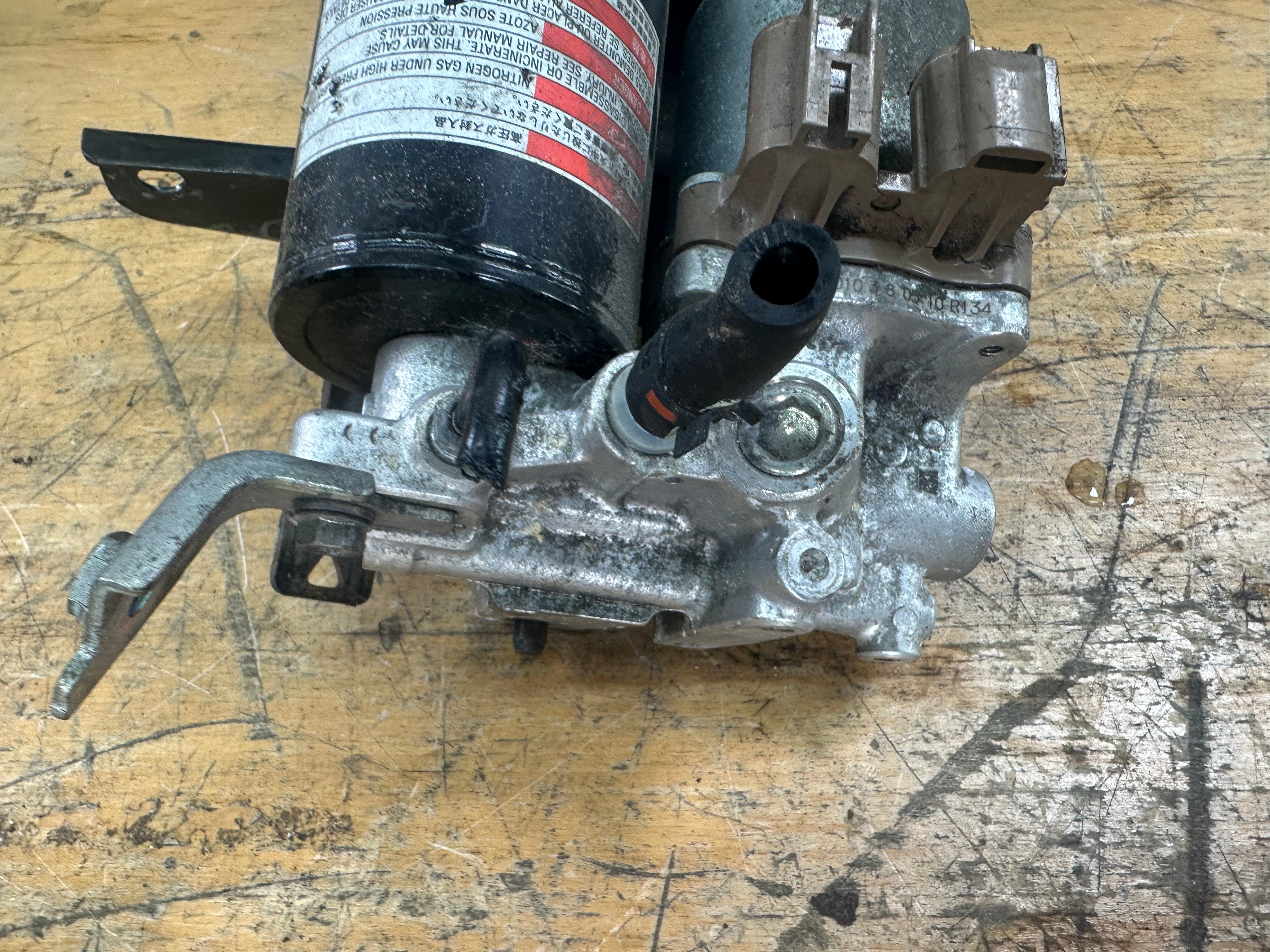 Toyota Yaris 2018 / Prius / Auris / Lexus ABS Pump Brake Booster (47070-12010)