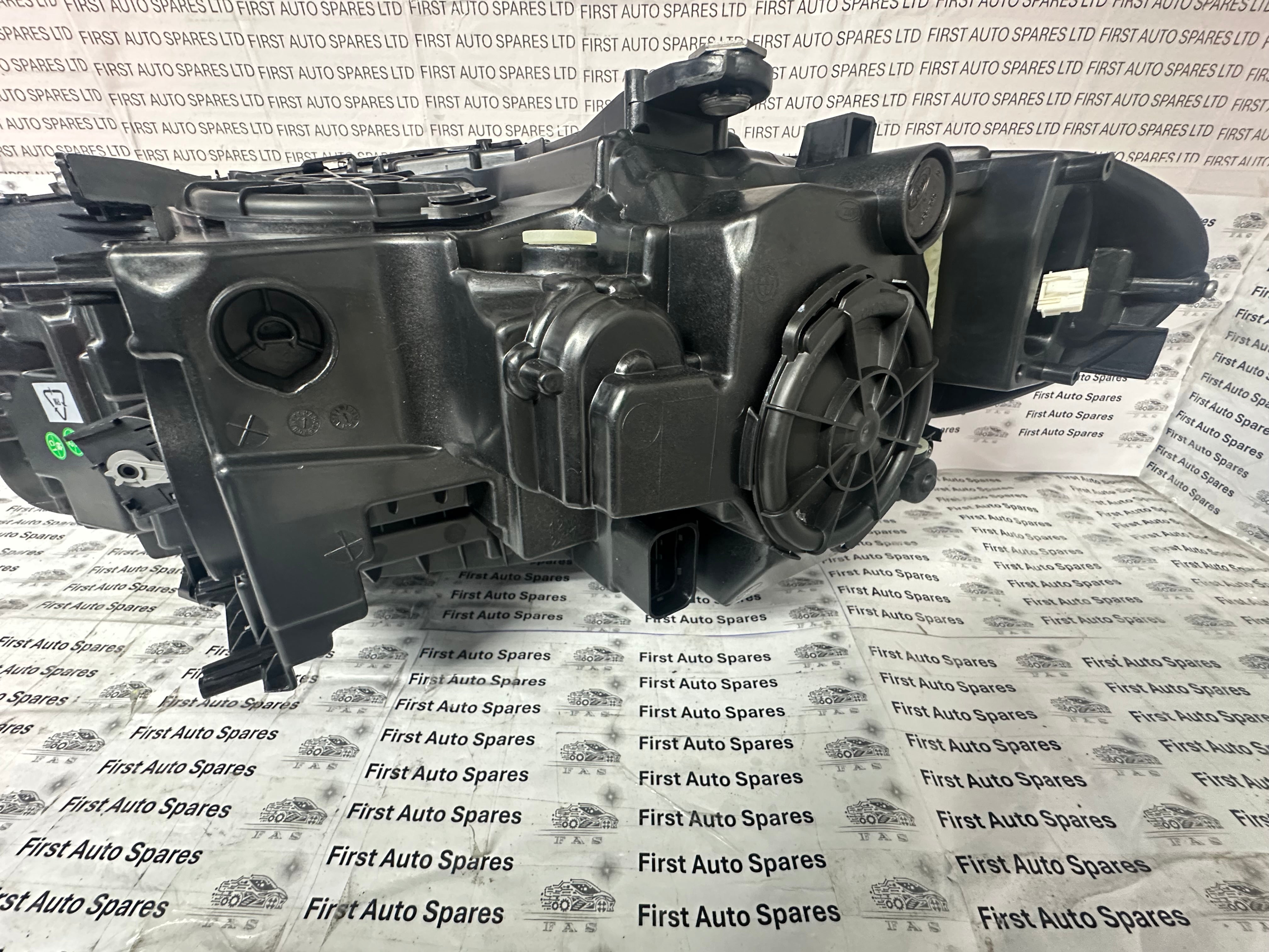 BMW 5 Series Adaptive LED Right Headlight G30 G31 F90 (7214962-02)