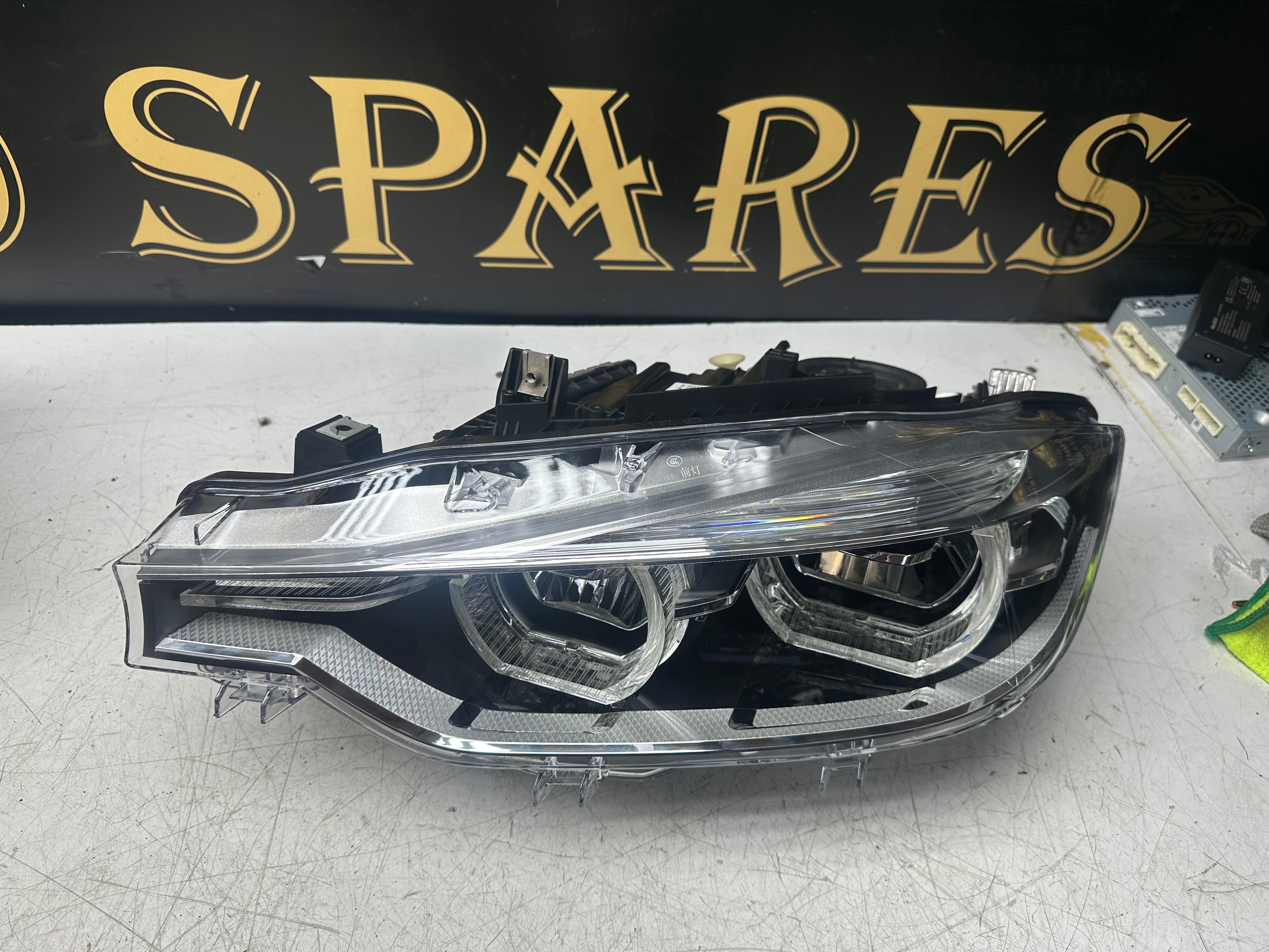 BMW 3 Series F30 / F31 LCI Complete LED Headlight Passenger Side 7419631-04