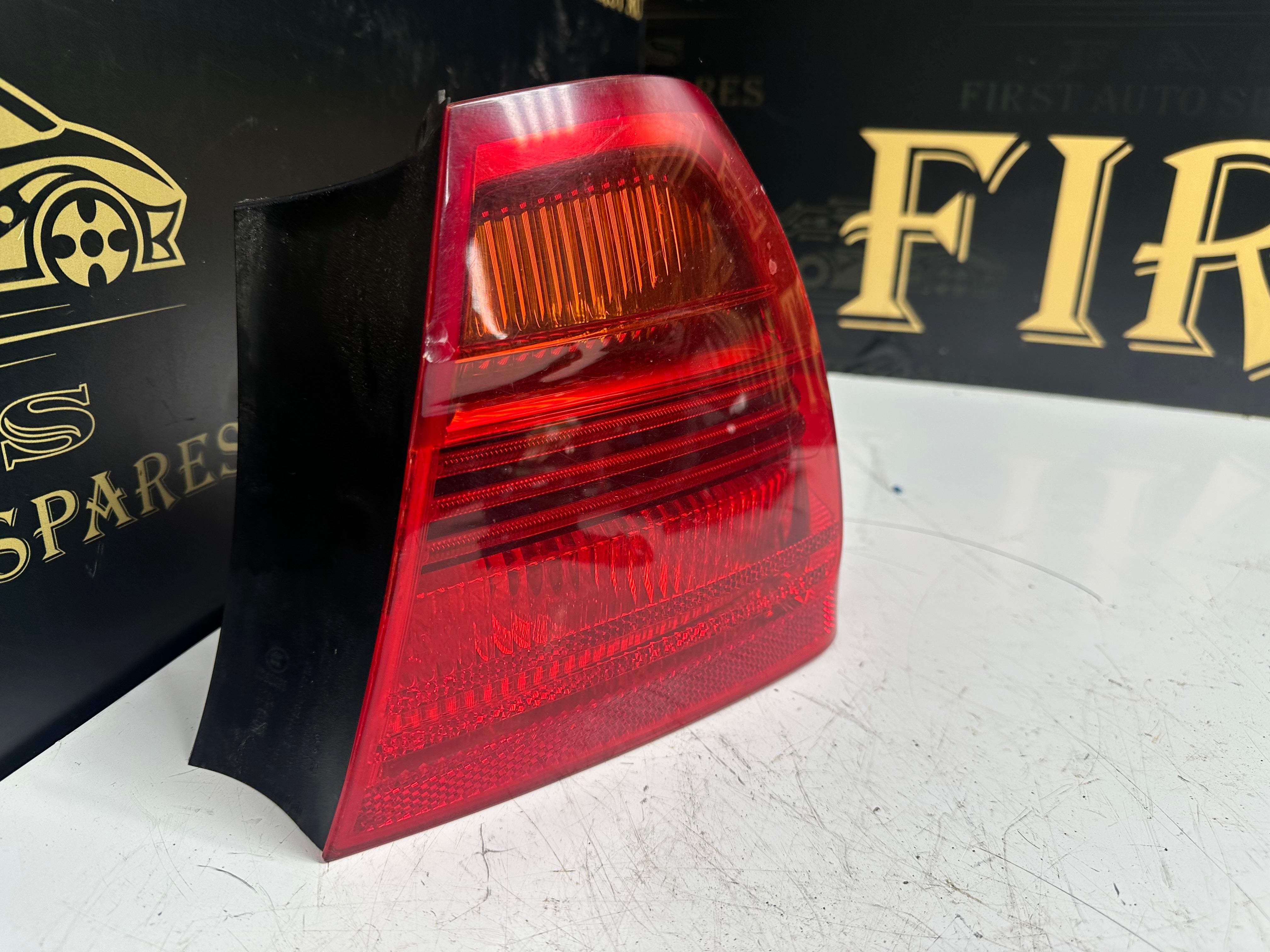 BMW E90 2004-2008 Right Rear Taillight RH Exterior (276302 R)