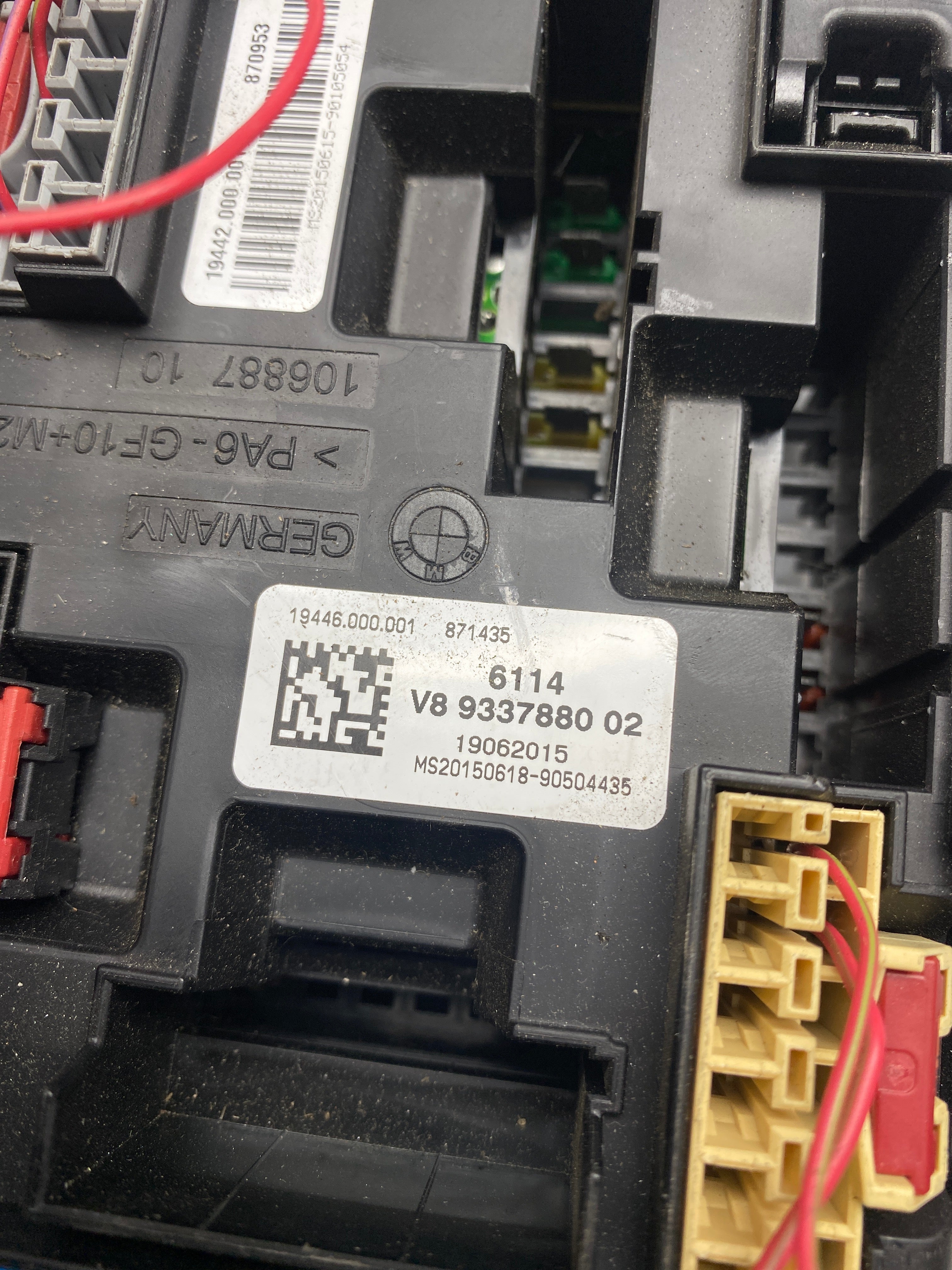 BMW F20/F22/F30 Rear Electric Fuse Box – 2011–2019 (9337880)