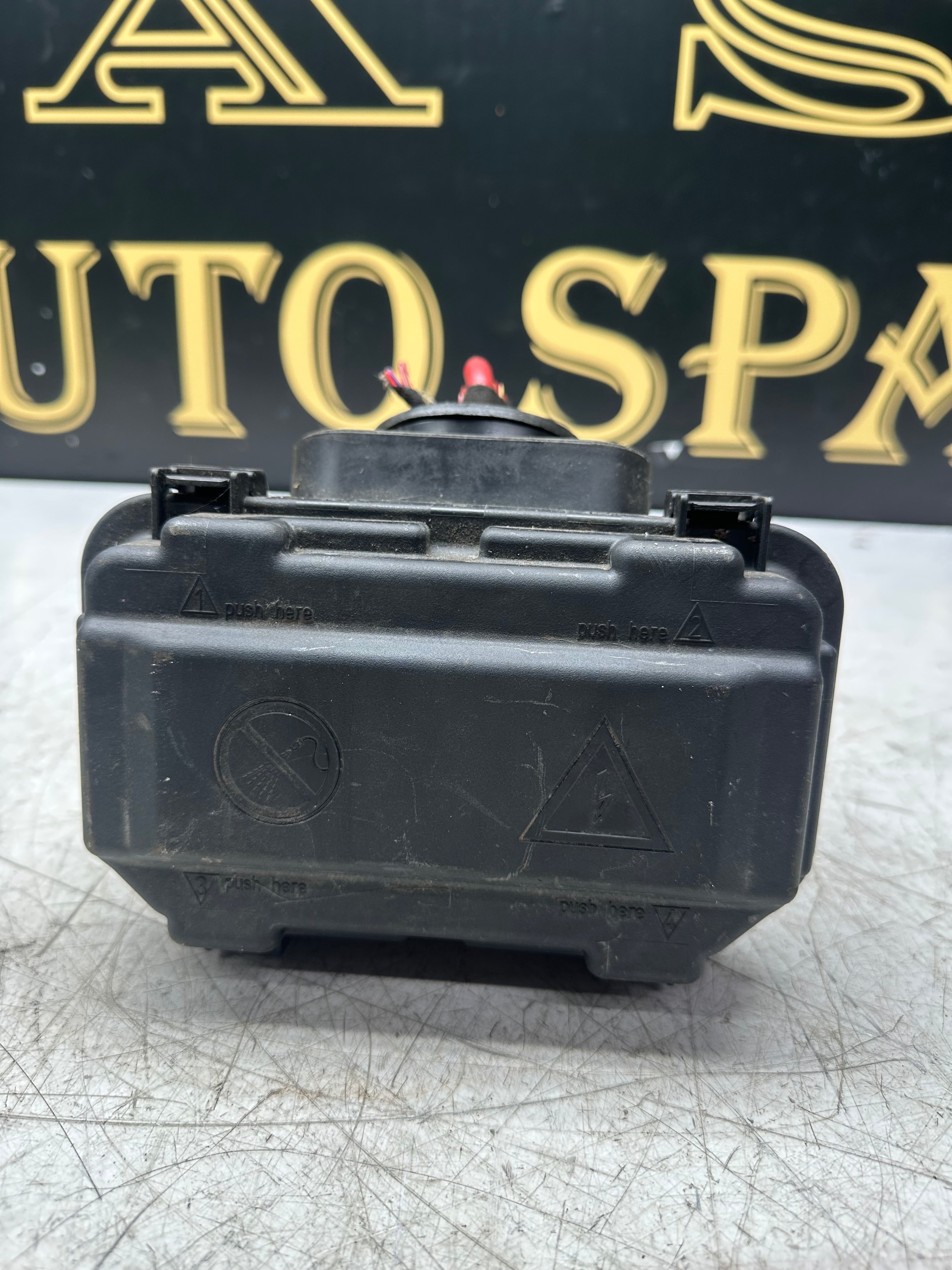 BMW F20/F30 Power Fuse Box Unit (2100719182)