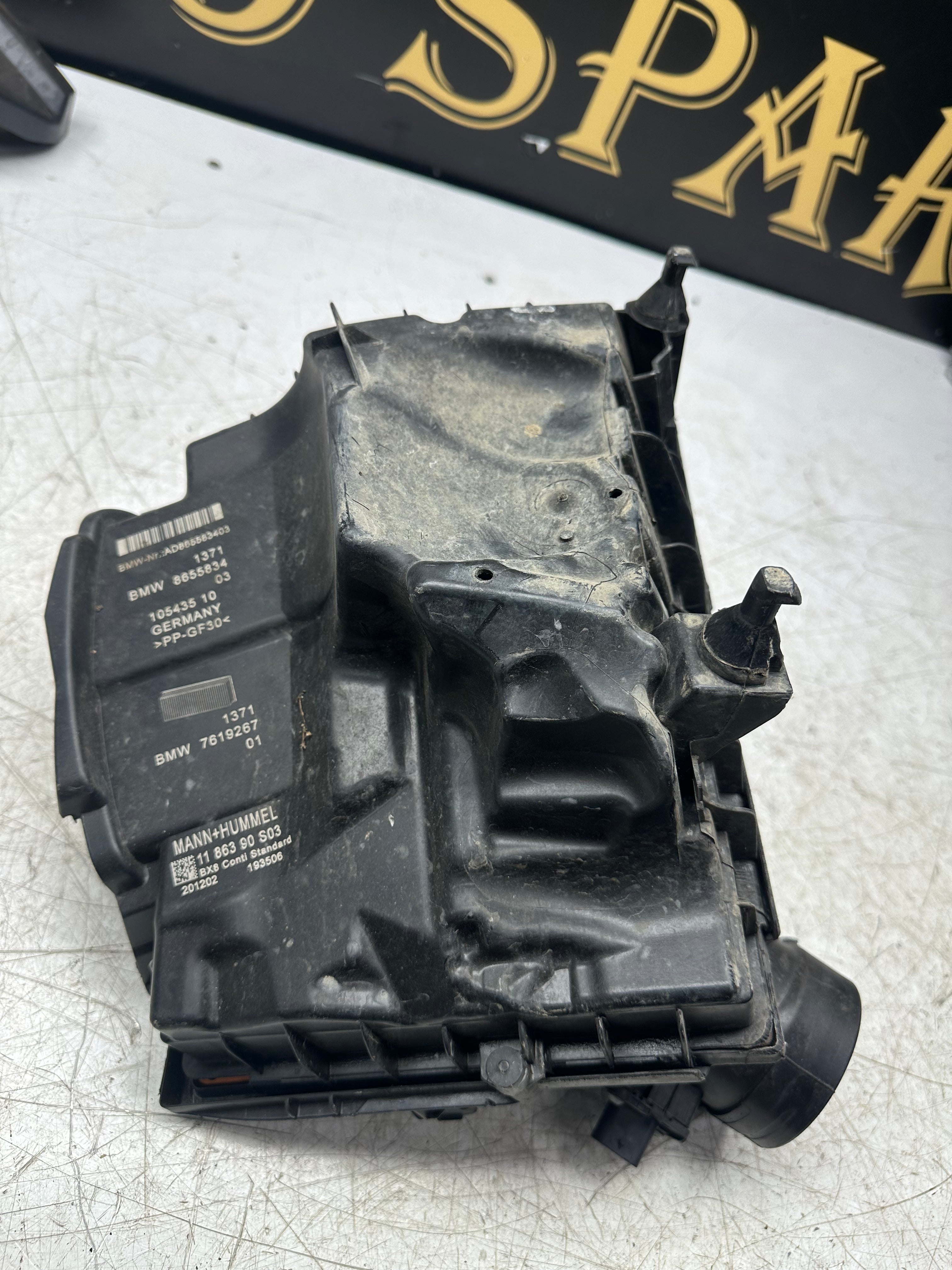 BMW 1 Series F40 1.5 Petrol Air Filter Box Housing OEM (8655834) – 2020