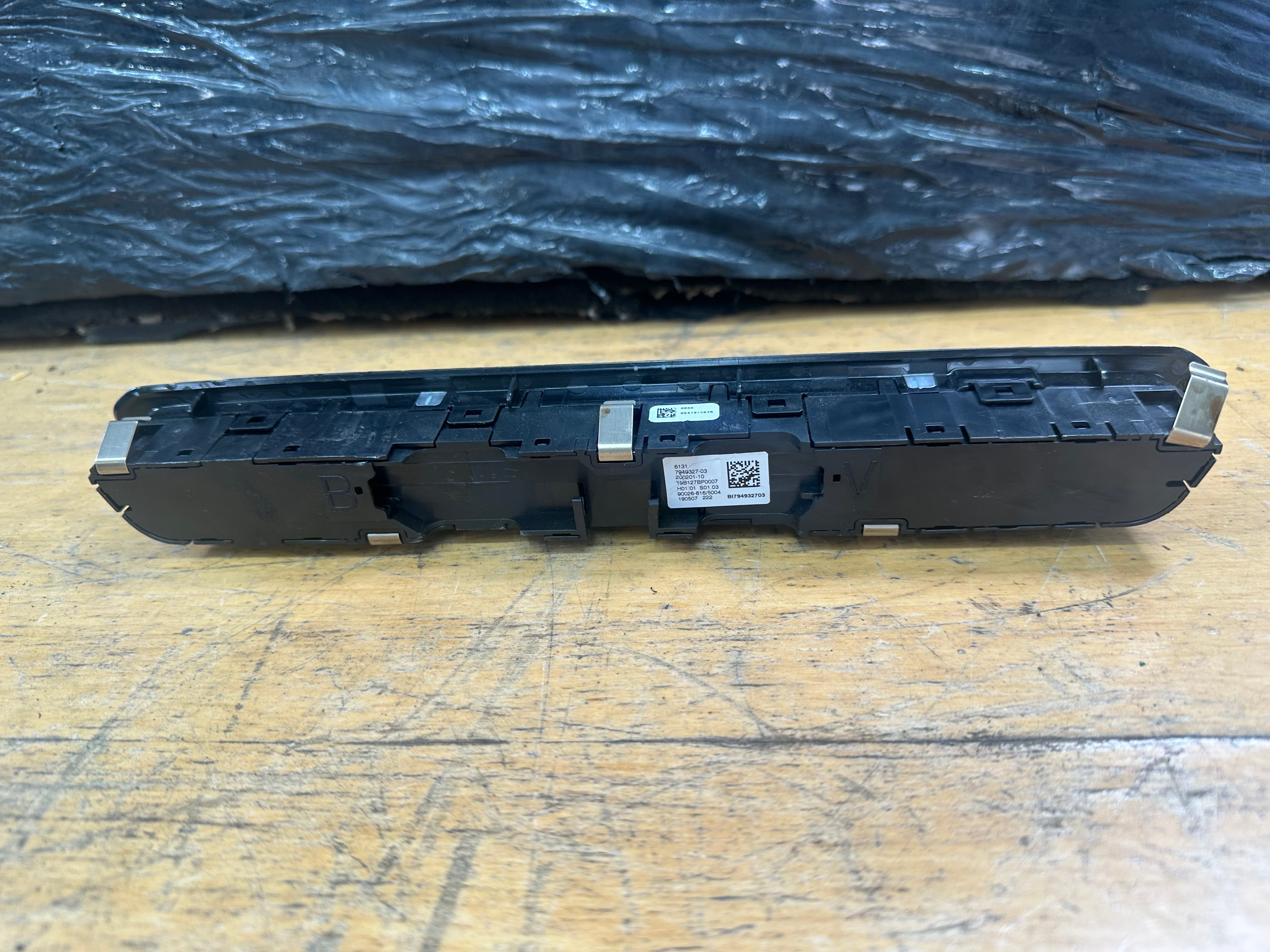 BMW X5 Series G05 2019 Audio Control Radio/Stereo Switches (7949327-03) (7949327)