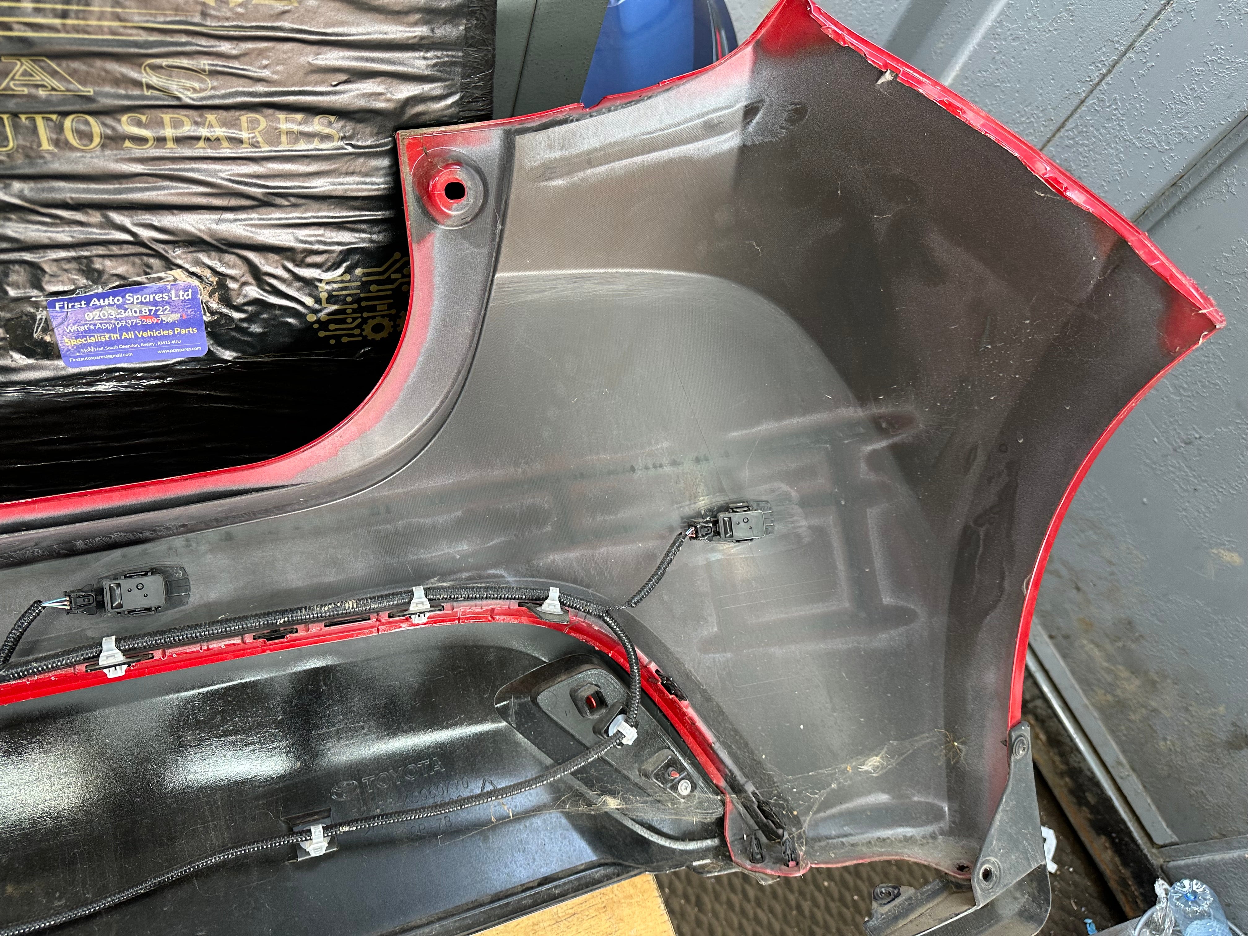 Toyota Yaris / Mazda 2 2020–2025 Rear Bumper with Parking Sensors