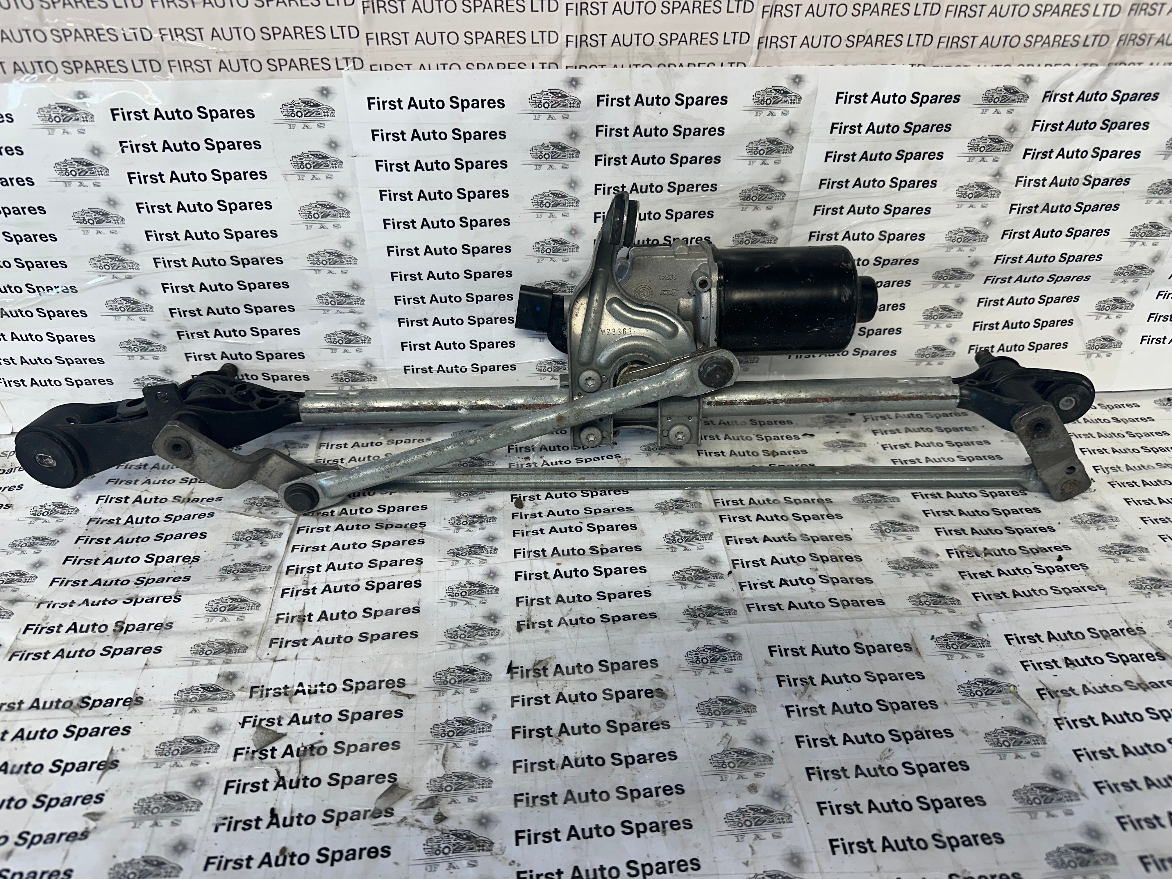 BMW 1 Series F20 Wiper Motor (726750403) (W000026098)