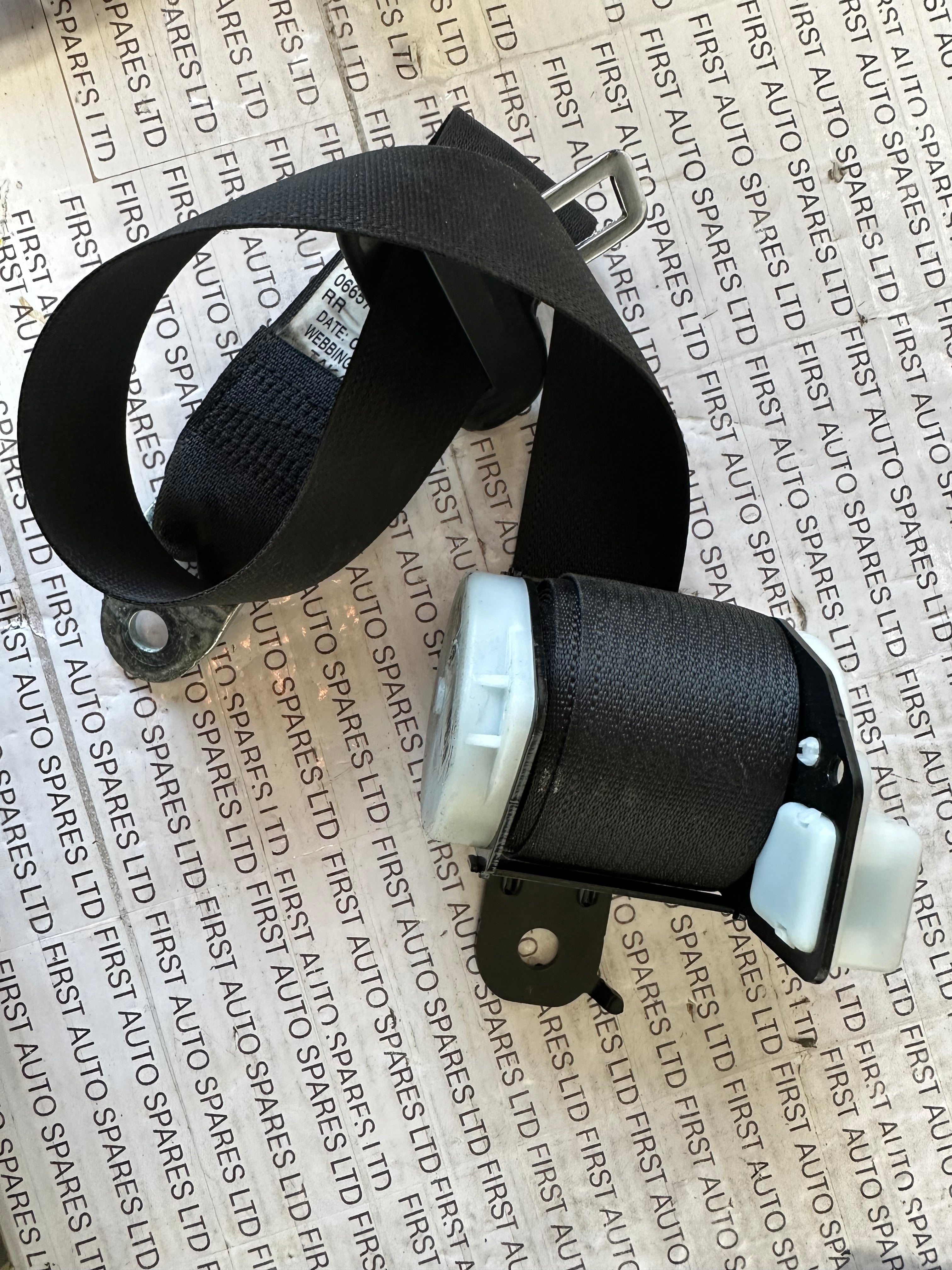 Toyota Auris 2014 Rear Left Seat Belt (7336002720, 73360-02720)